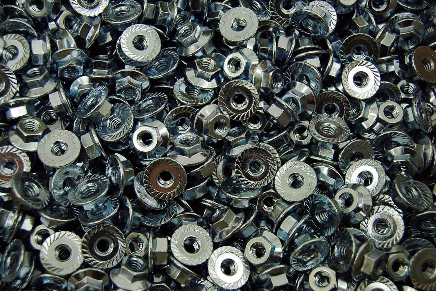 (500) Large Flange 1/4-20 Serrated Hex Lock Nuts - Zinc Plated