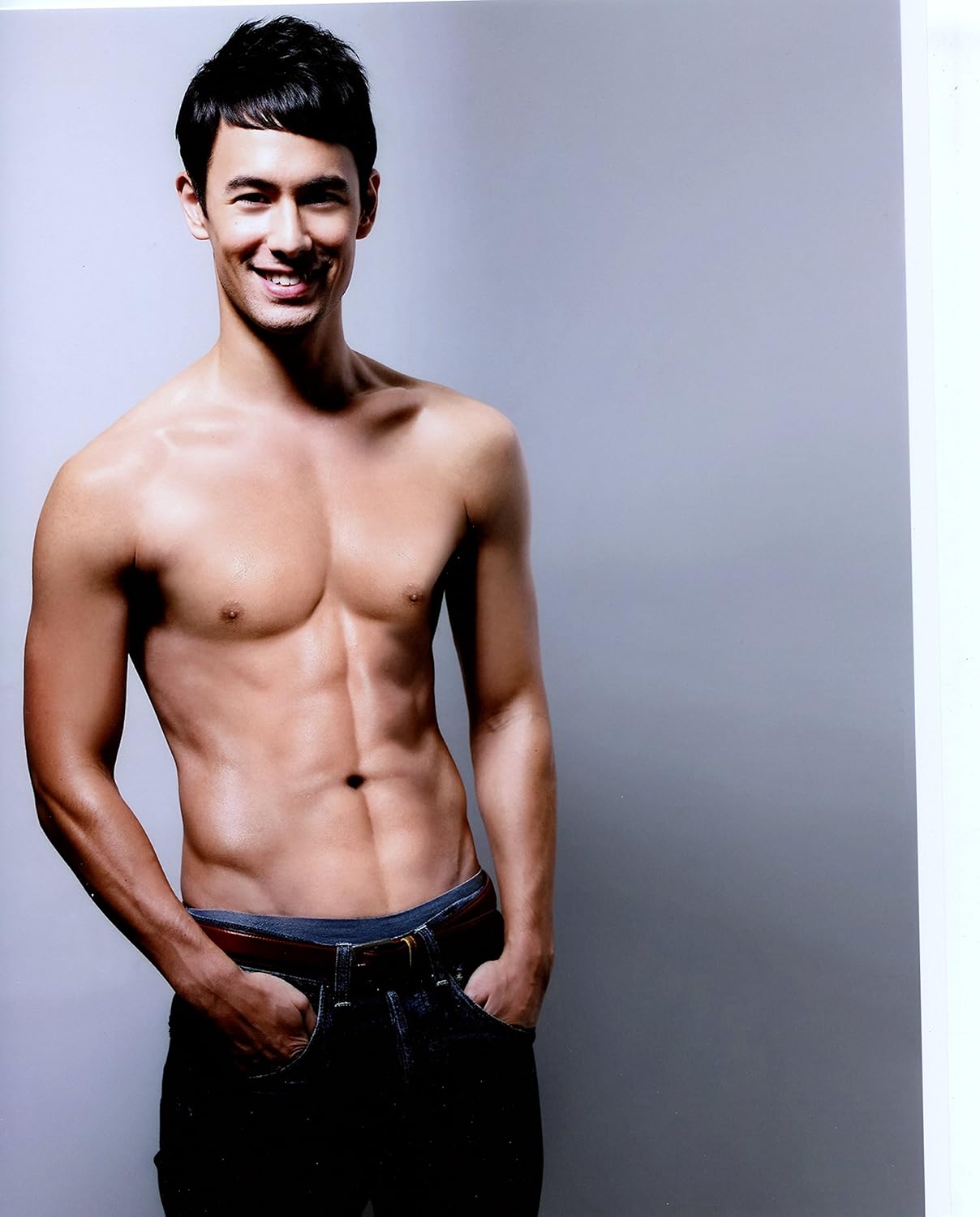 George Young Shirtless 8x10 Photo U0457 At Amazon S Entertainment Collectibles Store