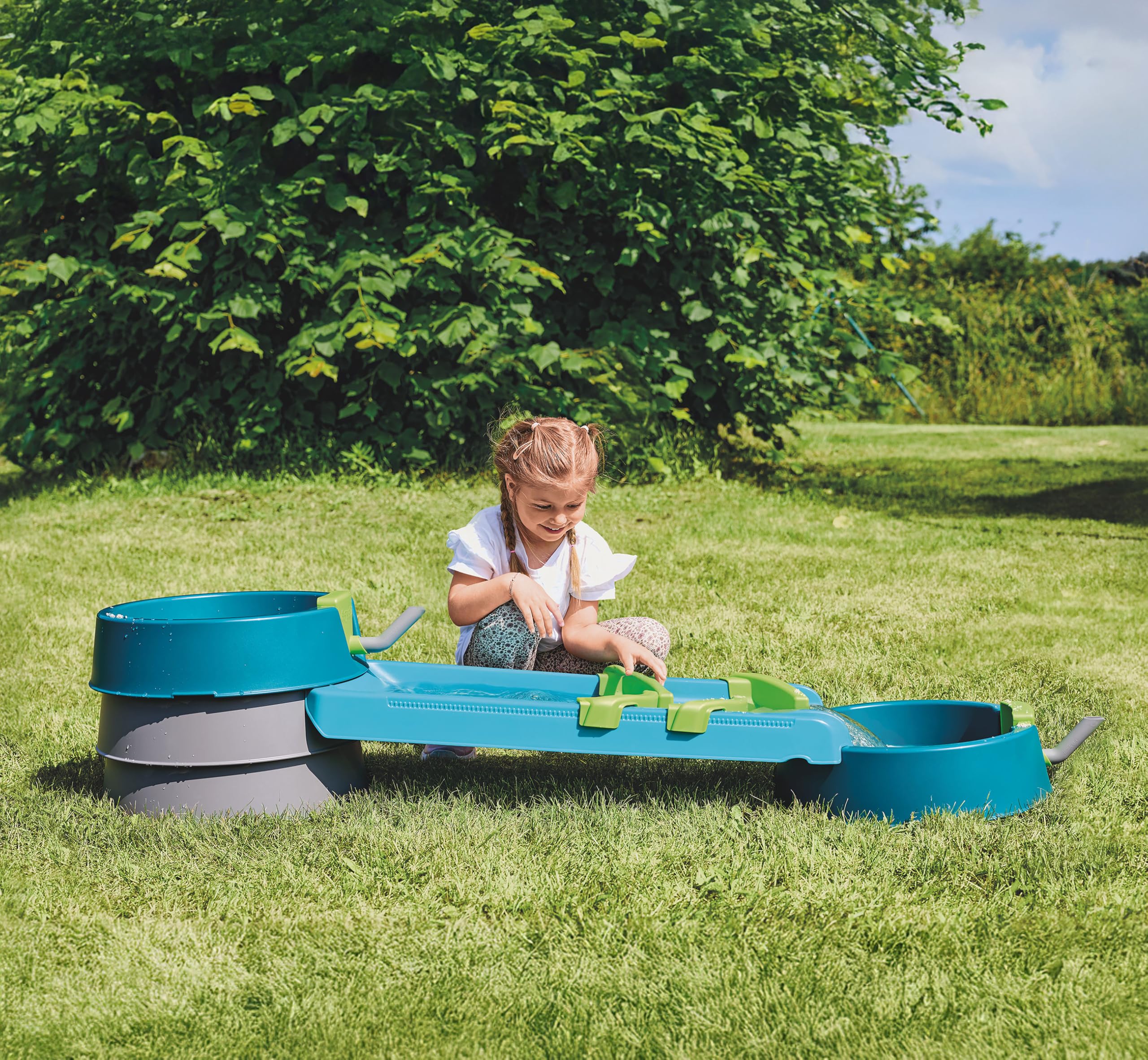 AquaPlay Mudway Run - kombinierte Wasser- und Sandspielbahn, 1,5m Wasserbahn mit Schleusen, Becken und Schiebern, flexibles Stecksystem, wetterfestes, naturverbundenes Outdoor-Wasserspiel, ab 3 Jahren