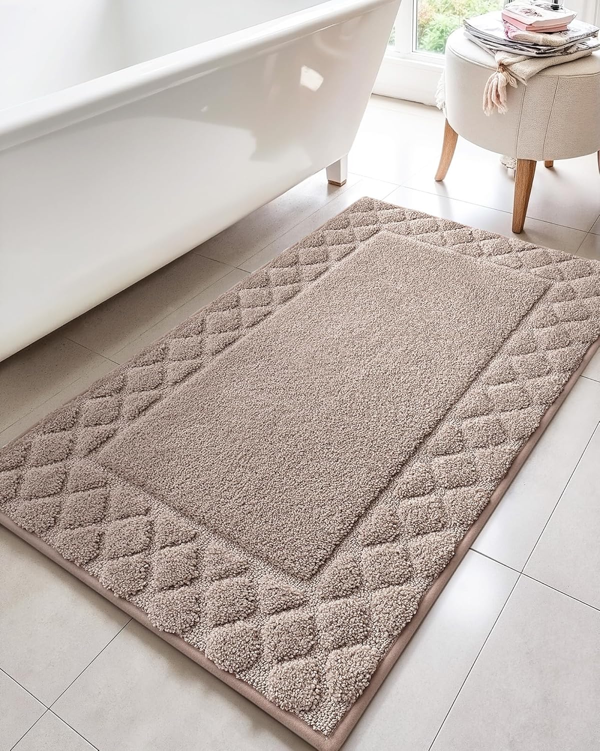 Color&Geomety Brown Bathroom Rugs, Ultra Soft Plush Bathroom Mat Super Absorbent Microfiber Fabric, 17"x30", Washable, Non Slip Bath mats for Outside Shower, Tub, Home Decor 1'5" x 2'6" (Rectangular) Brown