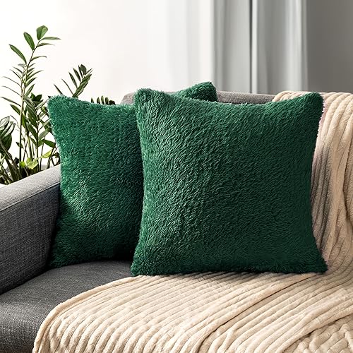 PAVILIA Fundas de almohada esponjosas de color verde esmeralda, fundas de almohada decorativas para cama, sofá, funda de cojín de piel sintética