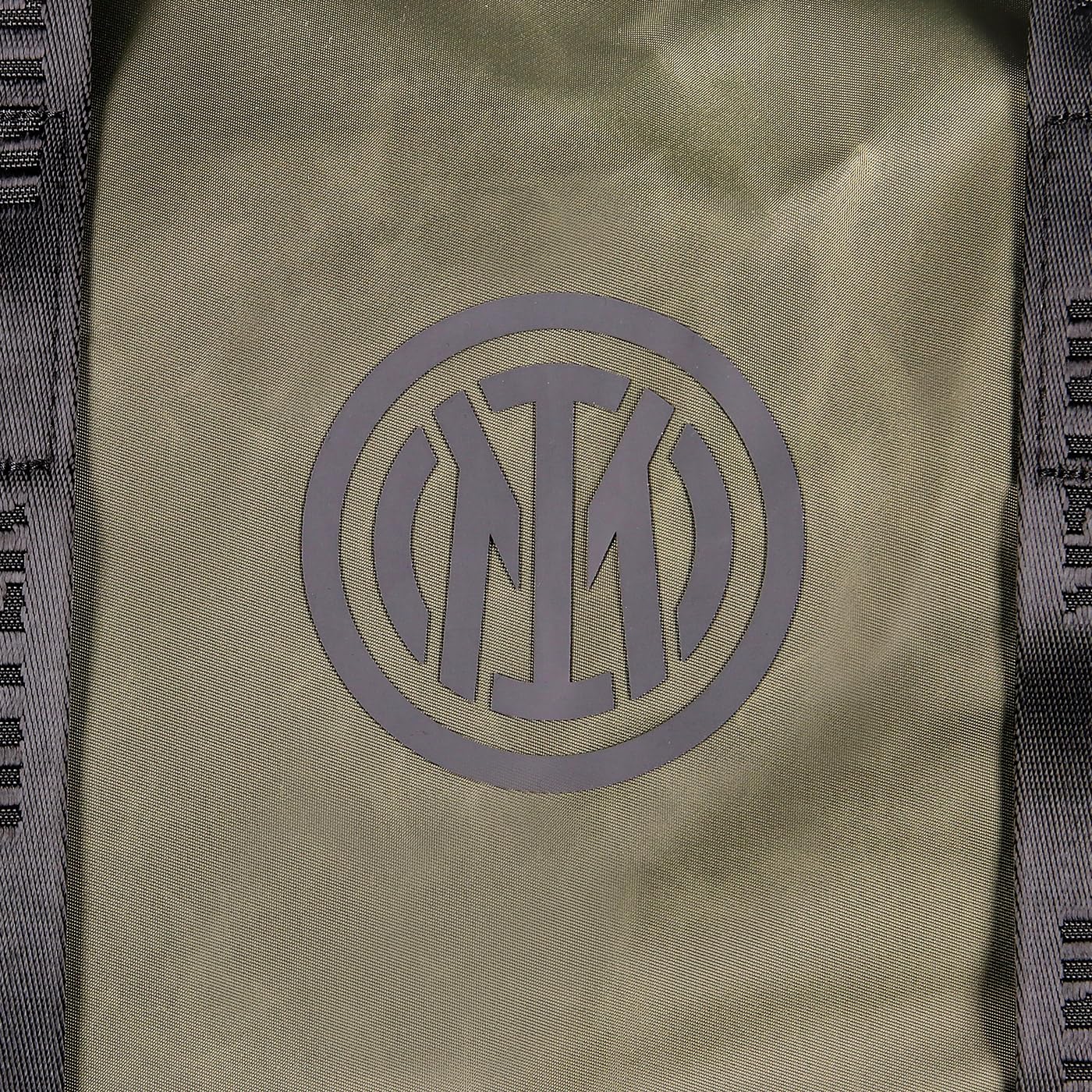 Inter - Borsa da Viaggio 100% Nylon, 40 Litri - Alta Qualità, Spedizione Veloce, Prodotto Ufficiale Milano per Lavoro, Stadio, Viaggi, Scuola e Tutti i Tifosi Nerazzurri.