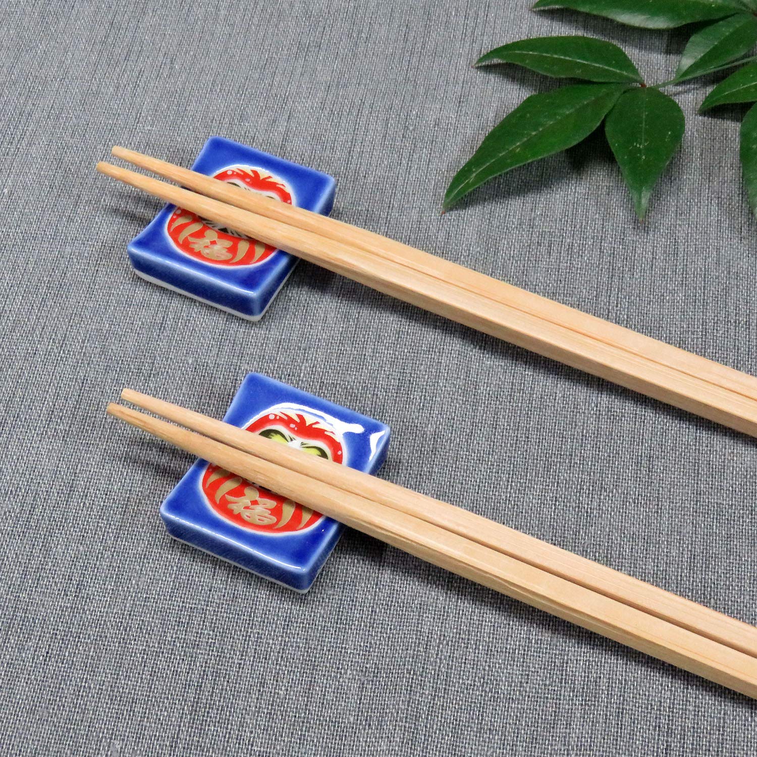 Kutani Ware Daruma Chopstick Rest Pair Set Ceramic Hand Painted Japan