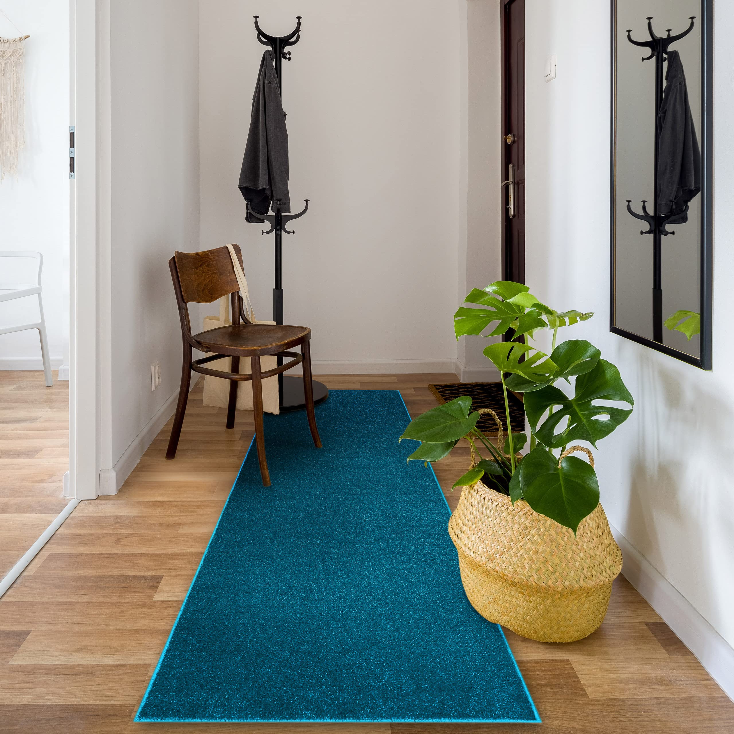 Tapis de couloir antidérapant Eton turquoise pour sécuriser l'entrée de maison