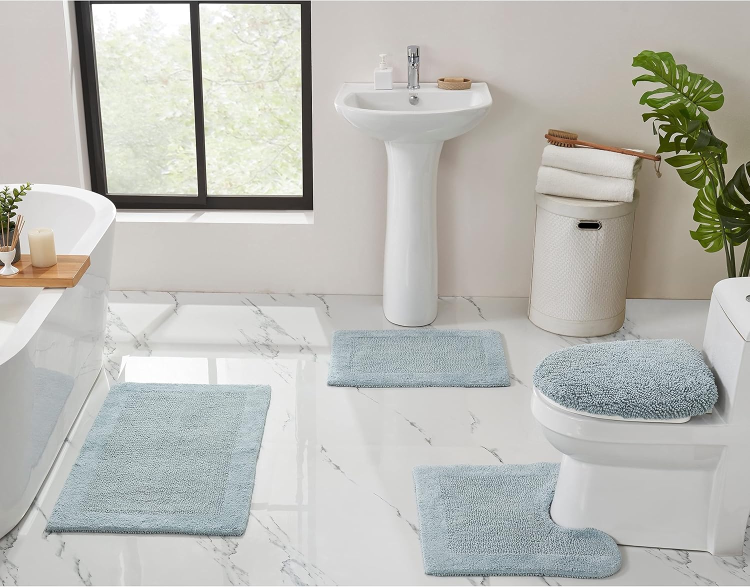 Better Trends Edge Collection Runner, 100% Tufted Thick Chenille & Soft Cotton, Machine Washable and Water Absorbent Bathroom Runner, 20 x 60 Inches, Blue