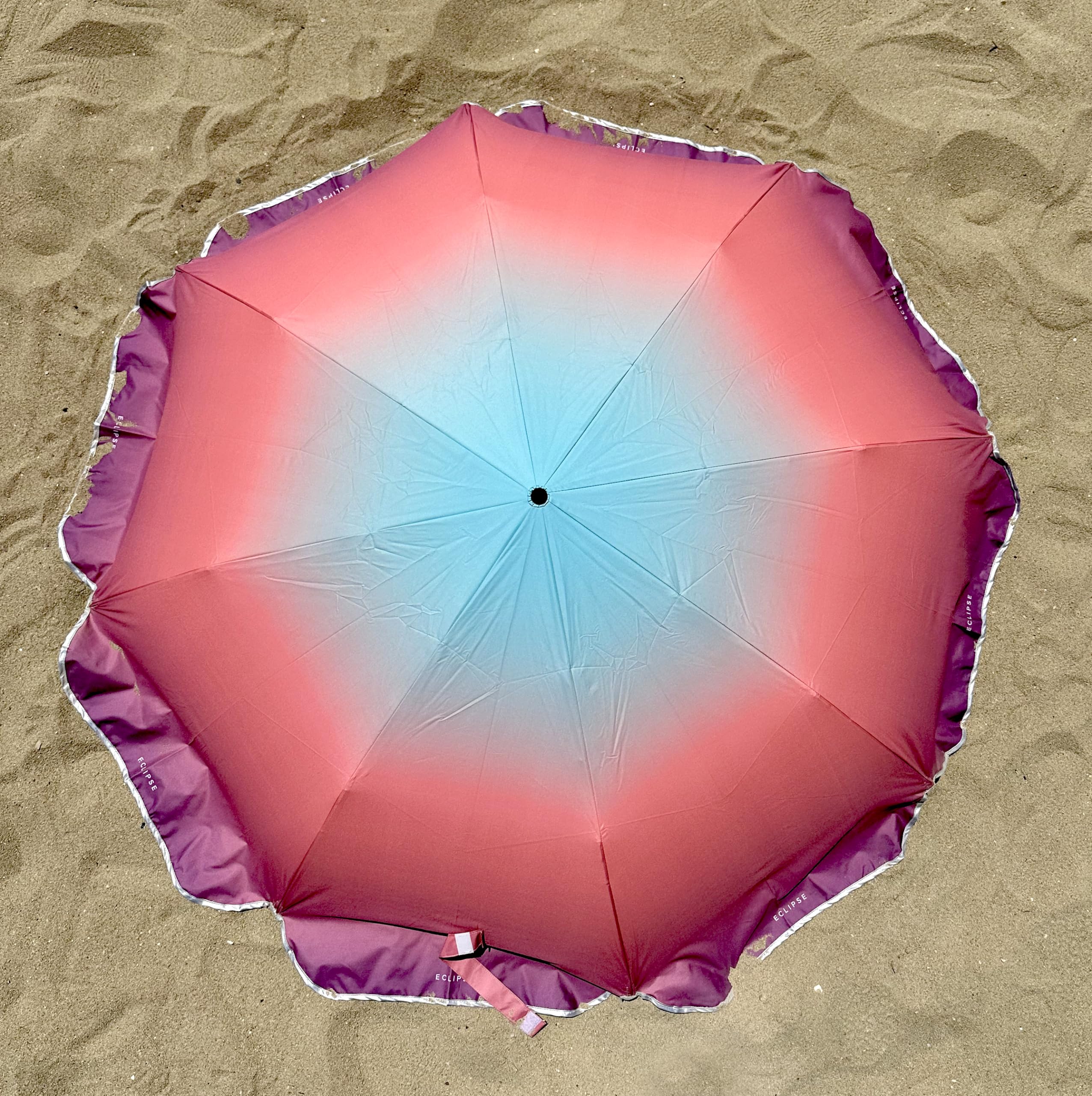 Eclipse - Sombrilla de playa plegable, perfecto para viaje, moto, mochila.. 1KG, 39CM cerrado -134 Ø, UPF30 (violeta)