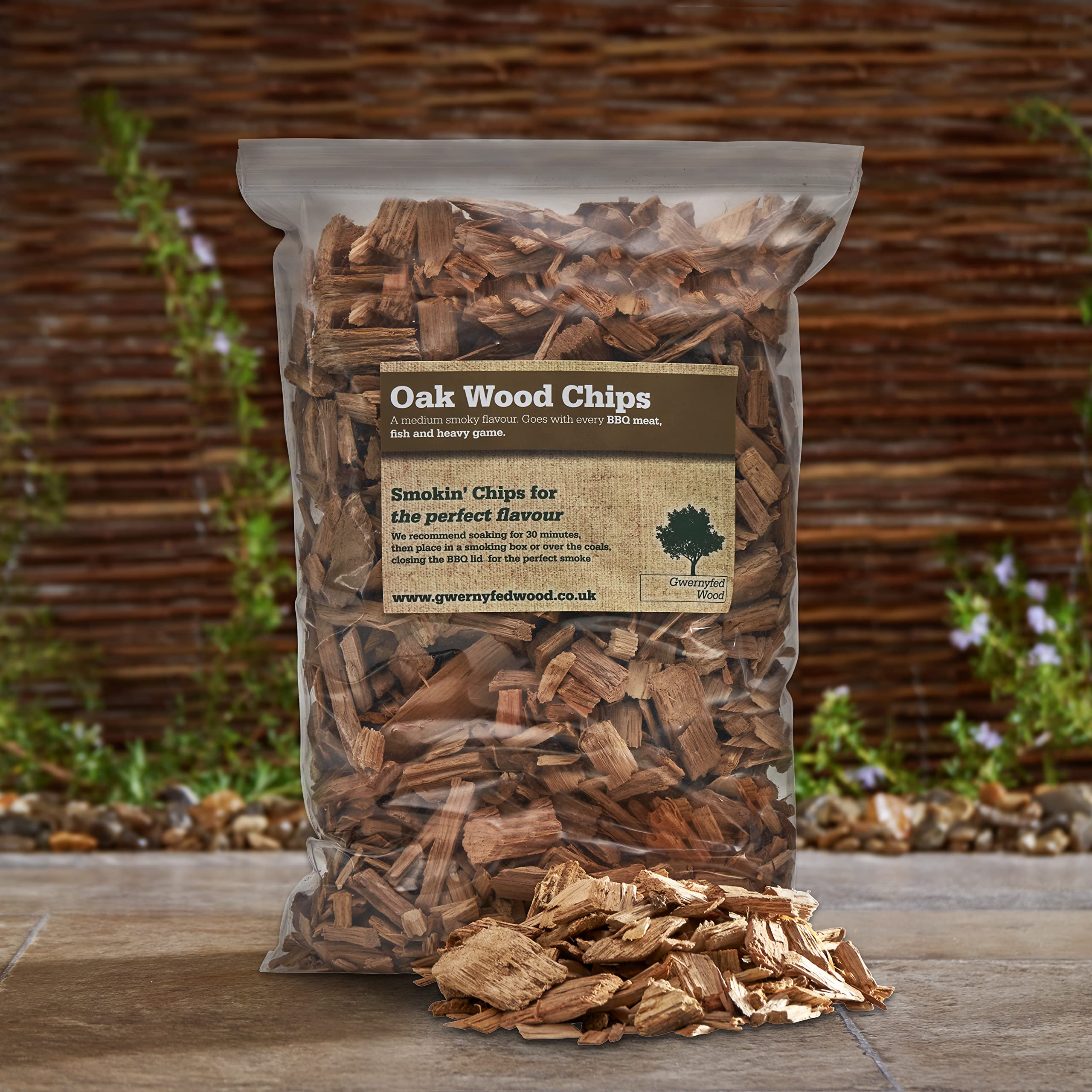 Gwernyfed Wood Green Oak Bbq Smoking Wood Chips 3 Litre - (24 Great Flavours 100% Natural) Kiln Dried Woodchips For Smoking Food/Smokers/Bbq's/Ovens - From Our Own Woodland