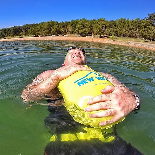 Miniatura 2 de New Wave Swim Buoy para nadadores y triatletas en aguas abiertas, flotador ligero y visible para entrenamiento y carreras seguros, alta visibilidad