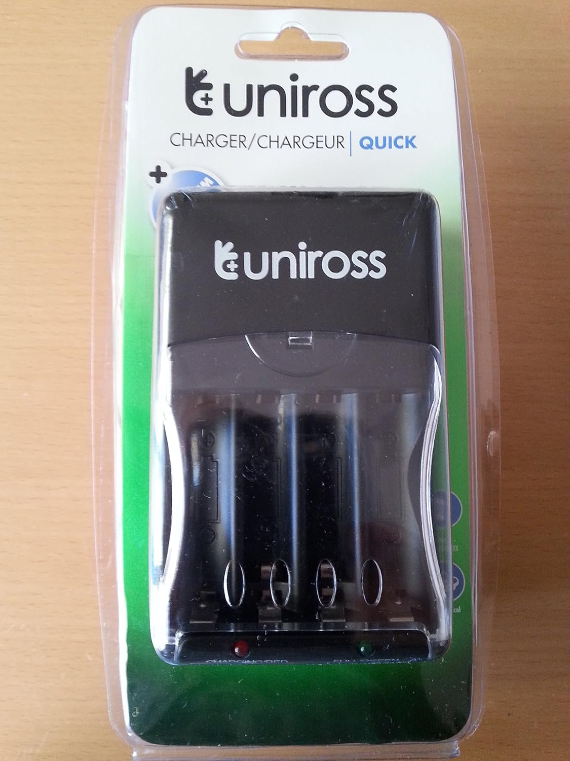 UNiROSS Quick Charger for AA and AAA Rechargeable batteries Campact and Economical Amazon.co.uk
