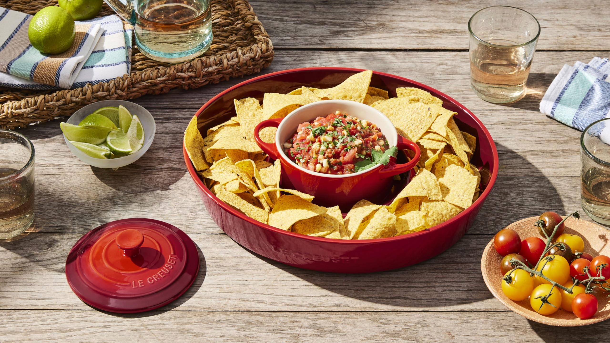 Amazon.com | Le Creuset Stoneware Signature Oval Chip and Dip