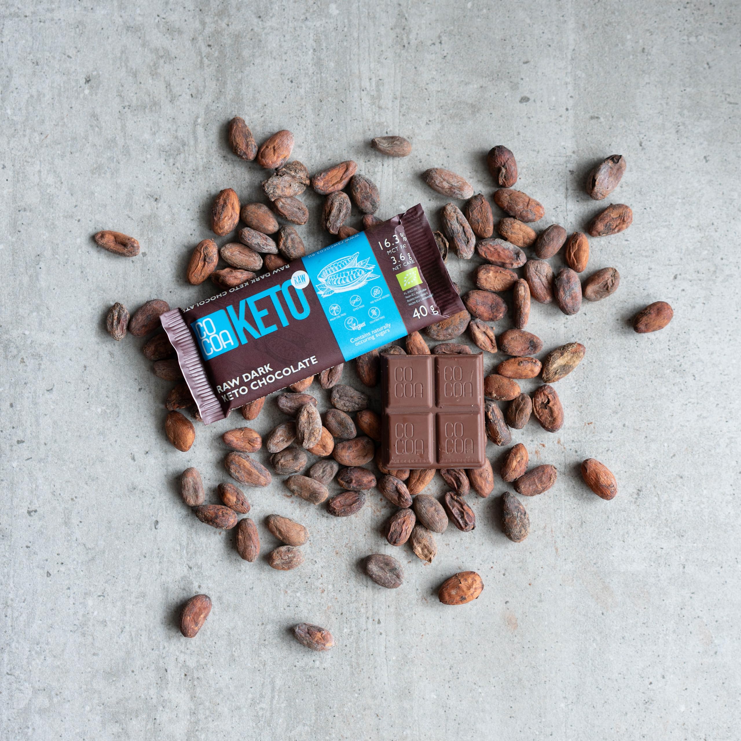 CO COA Celebration Chocolat Noir BIO Keto - Paquet 12x40g, Sans Gluten, 0% Sucre Ajouté, Snack Faible en Glucides avec Huile MCT, Parfait pour Régime Cétogène, Sans Additifs Aromatiques