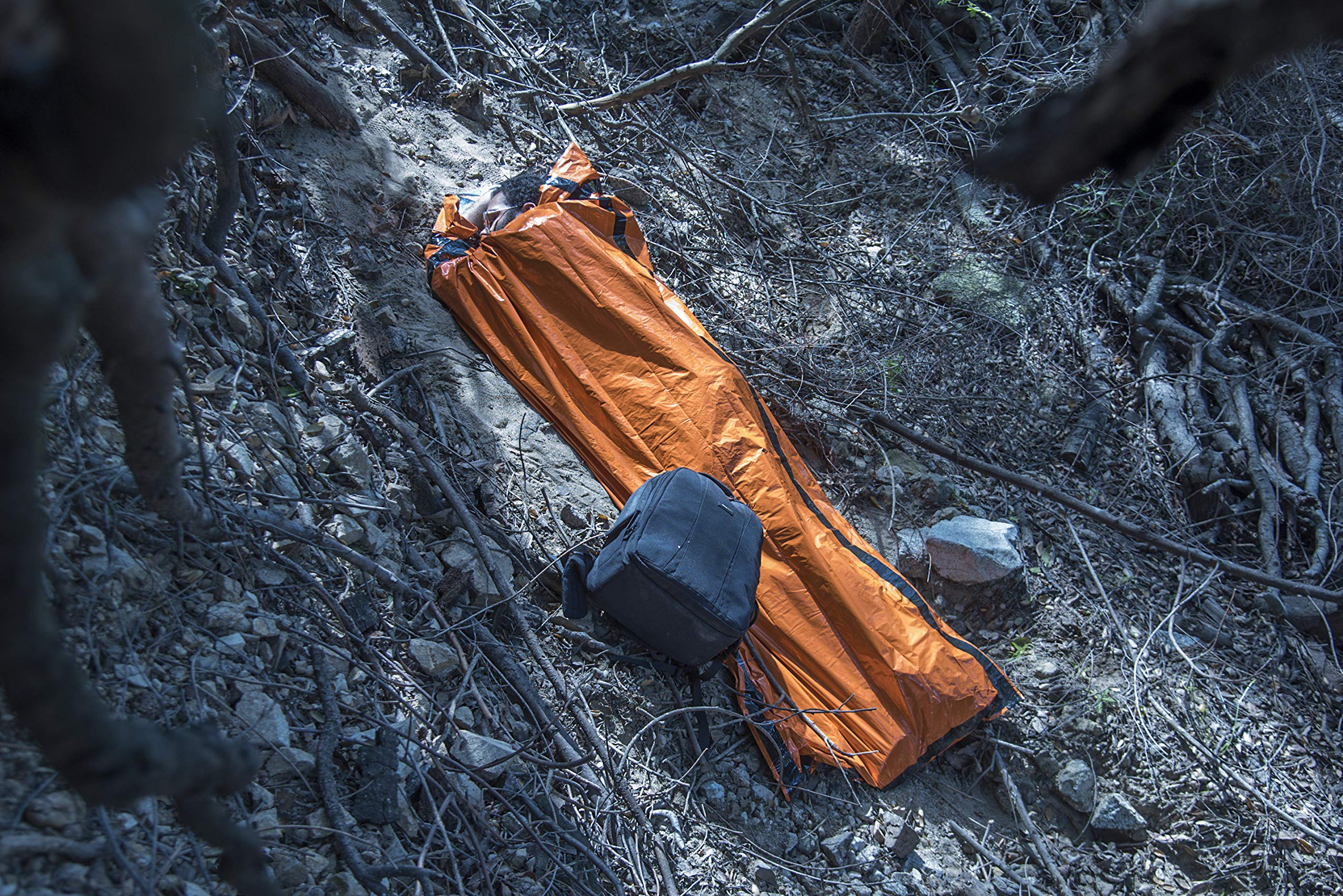 SE EB122OR-2 Notfallschlafsack mit Kordelzug-Tragetasche, Orange, 2 Stück