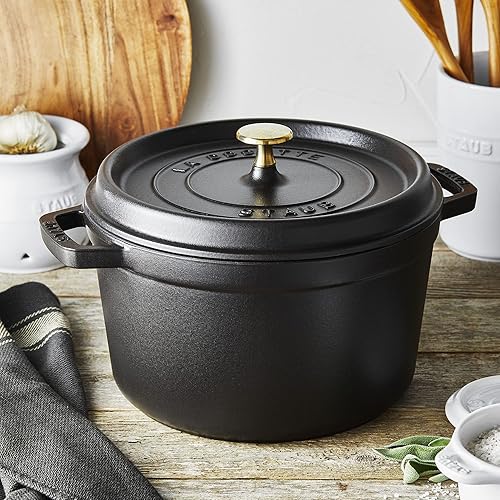 Vista 76 de STAUB Horno holandés de hierro fundido 4-qt Round Cocotte, fabricado en Francia, sirve 3-4, blanco