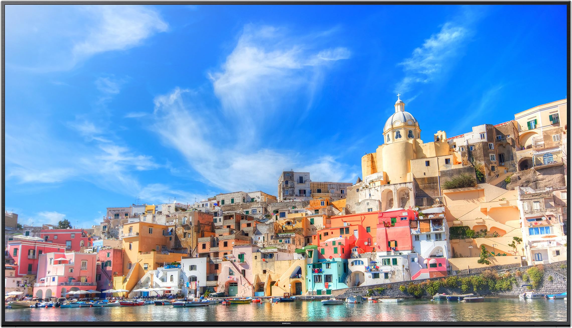 QM85D UHD SMART Signage with Superior Picture Quality for Reliable 16/7 Operation