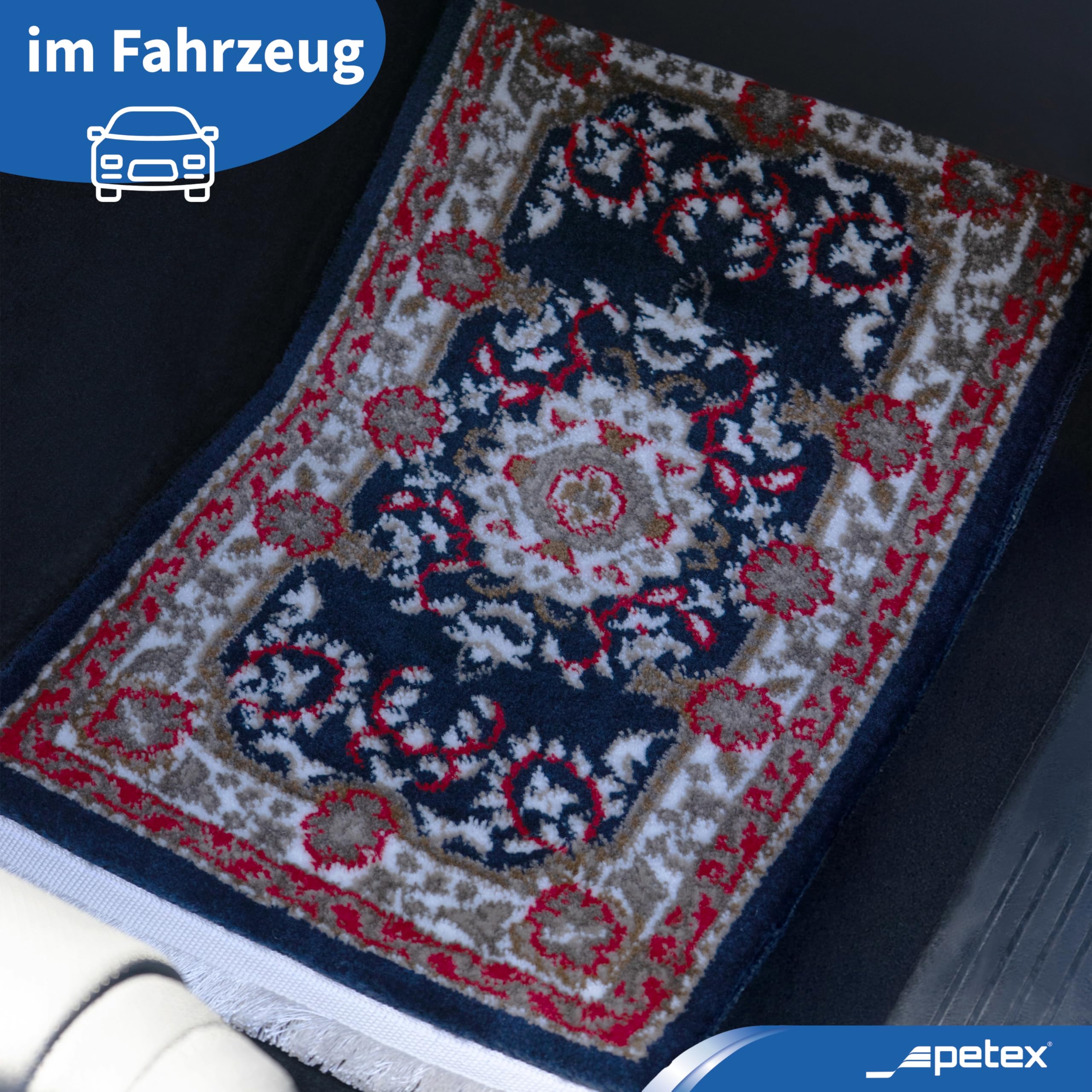 Orientalny dywan z frędzlami, tradycyjny orientalny wzór, tkany niebieski