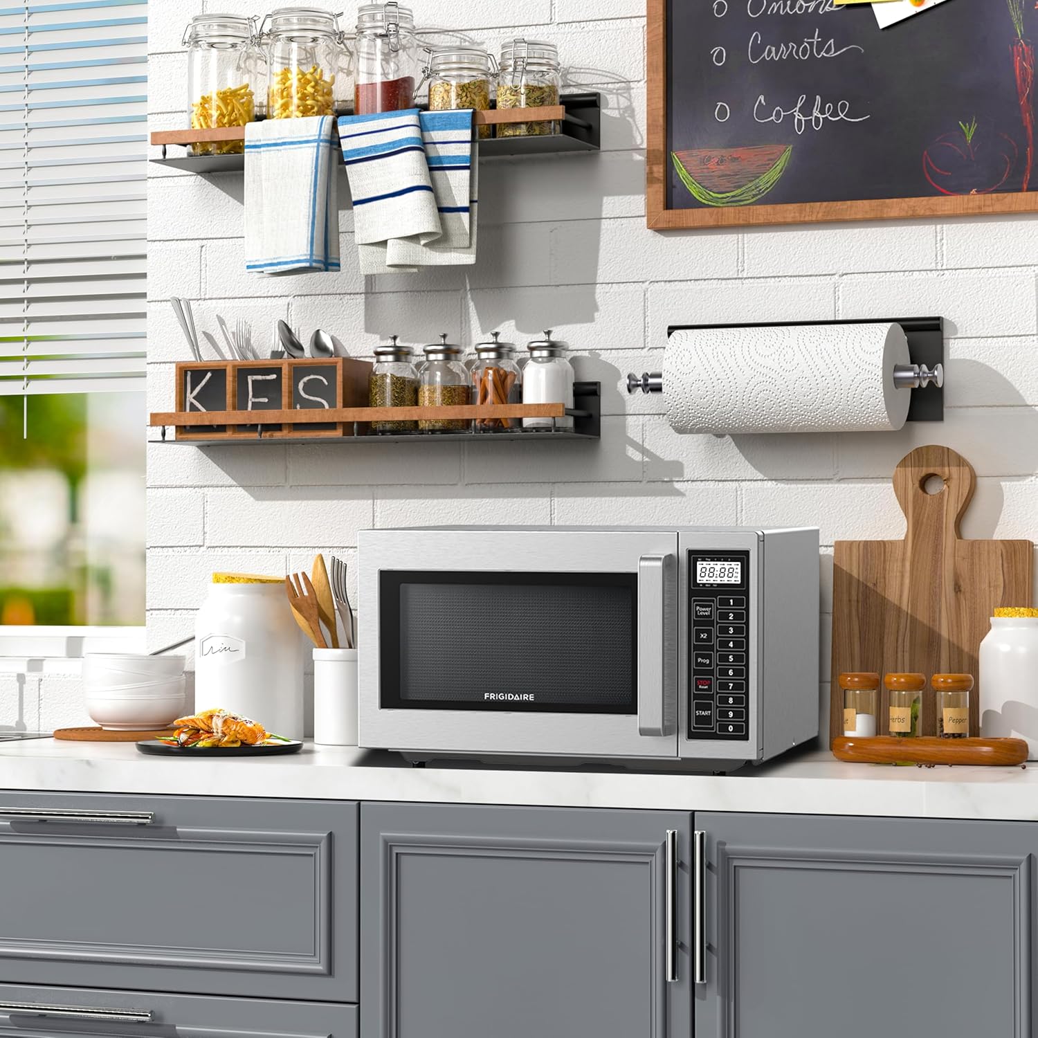 Frigidaire Commercial Microwave Oven EMW965 on a kitchen counter