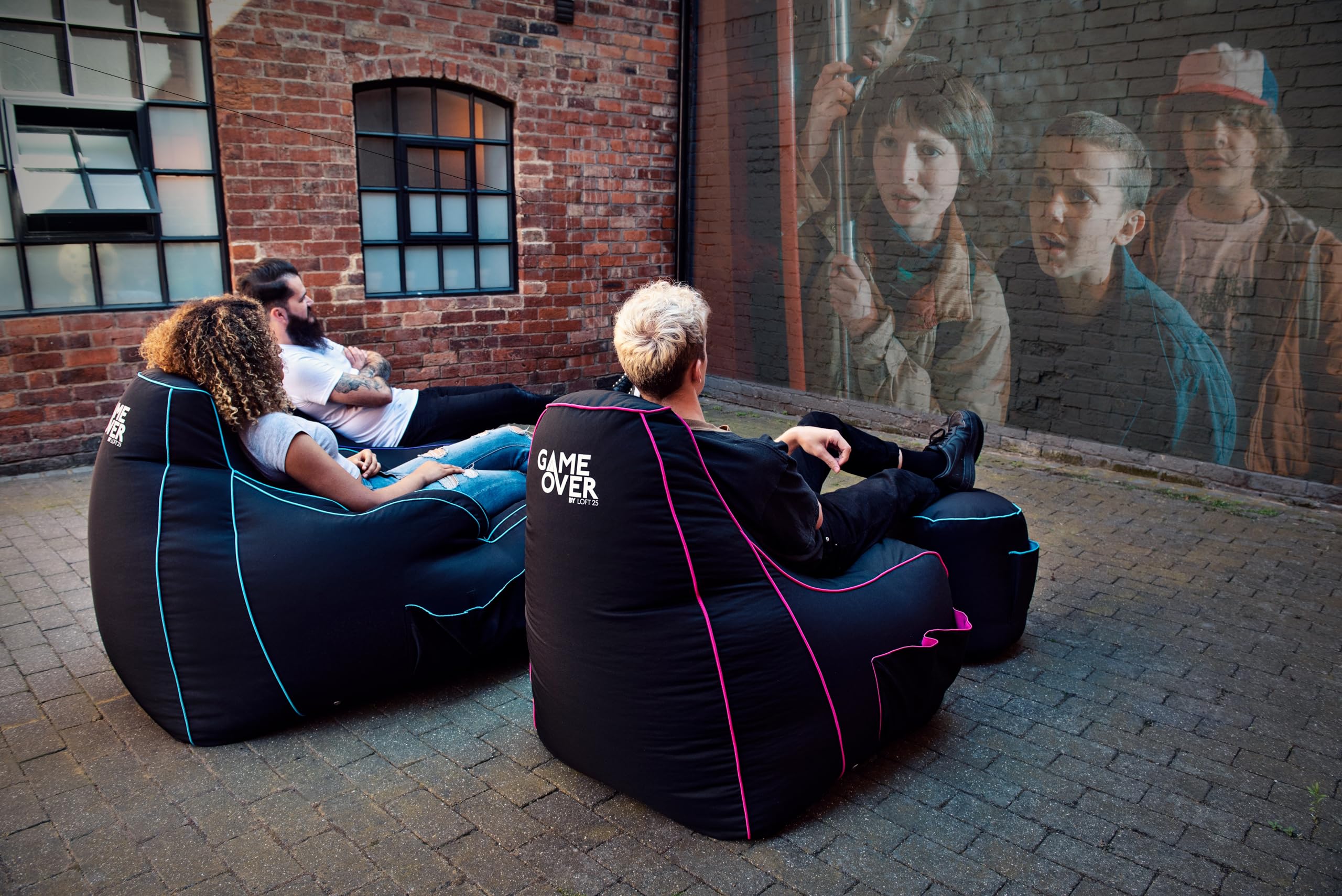 Game Over Poltrona Gaming BeanBag 83x60cm, Resistente all'acqua, Pouf per Interni con Tasche Laterali per i Controller, Comodo Pouf Puff (Lich Blade)
