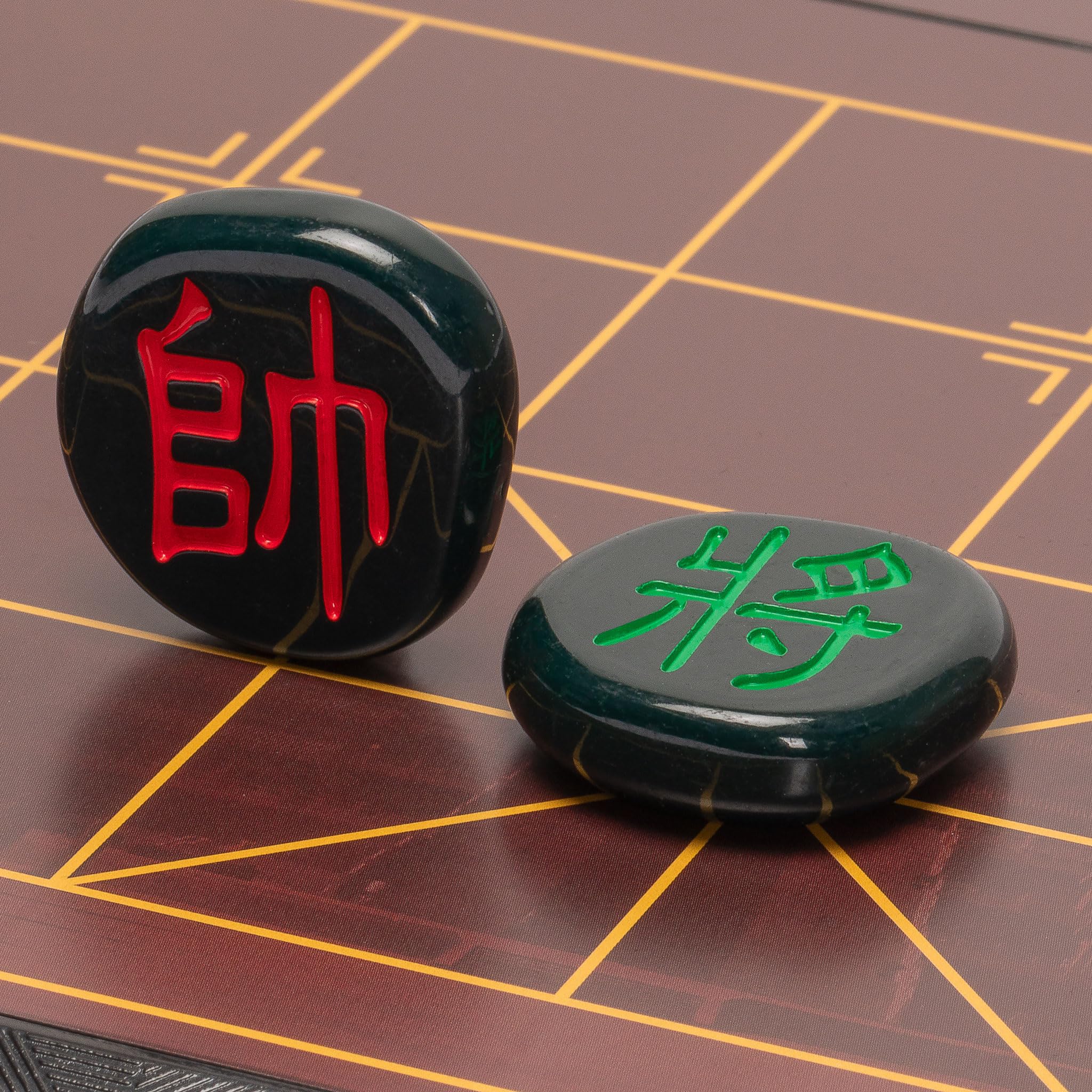 Yellow Mountain Imports Duże chińskie szachy (Xiangqi) magnetyczny zestaw podróżny (37 cm) z czarnymi pionkami