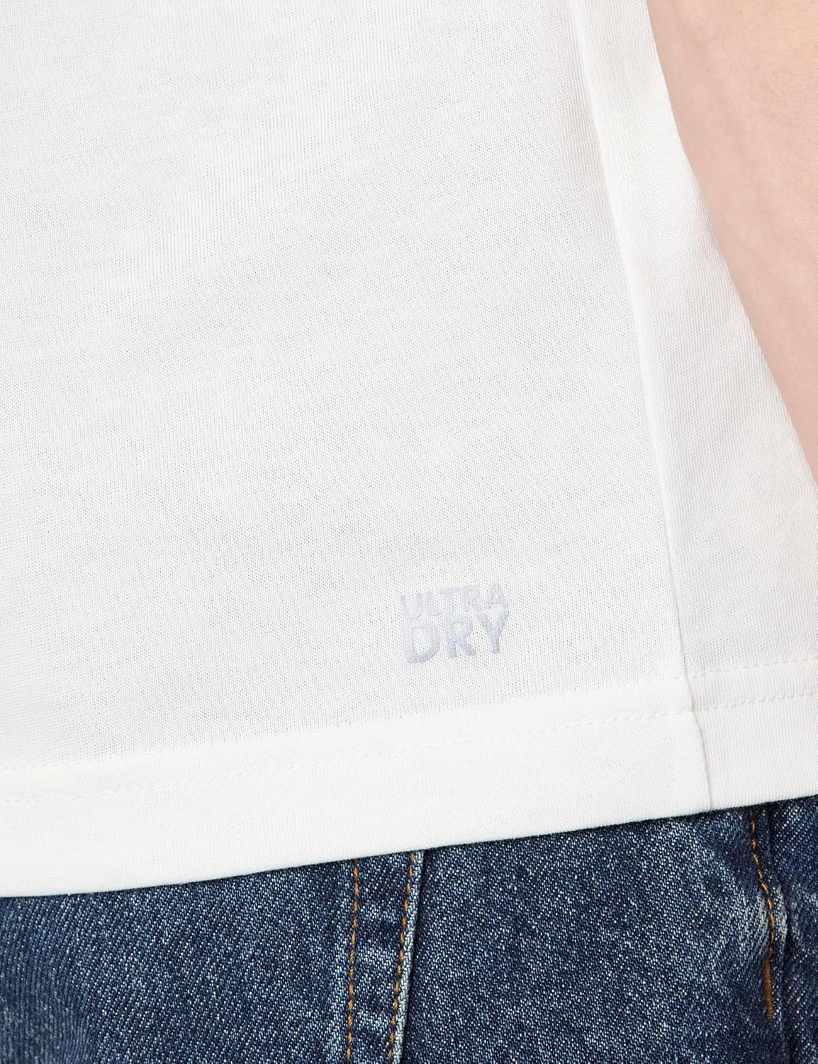 Lacoste Mens Ultra Dry Graphic T-Shirt - Image 5