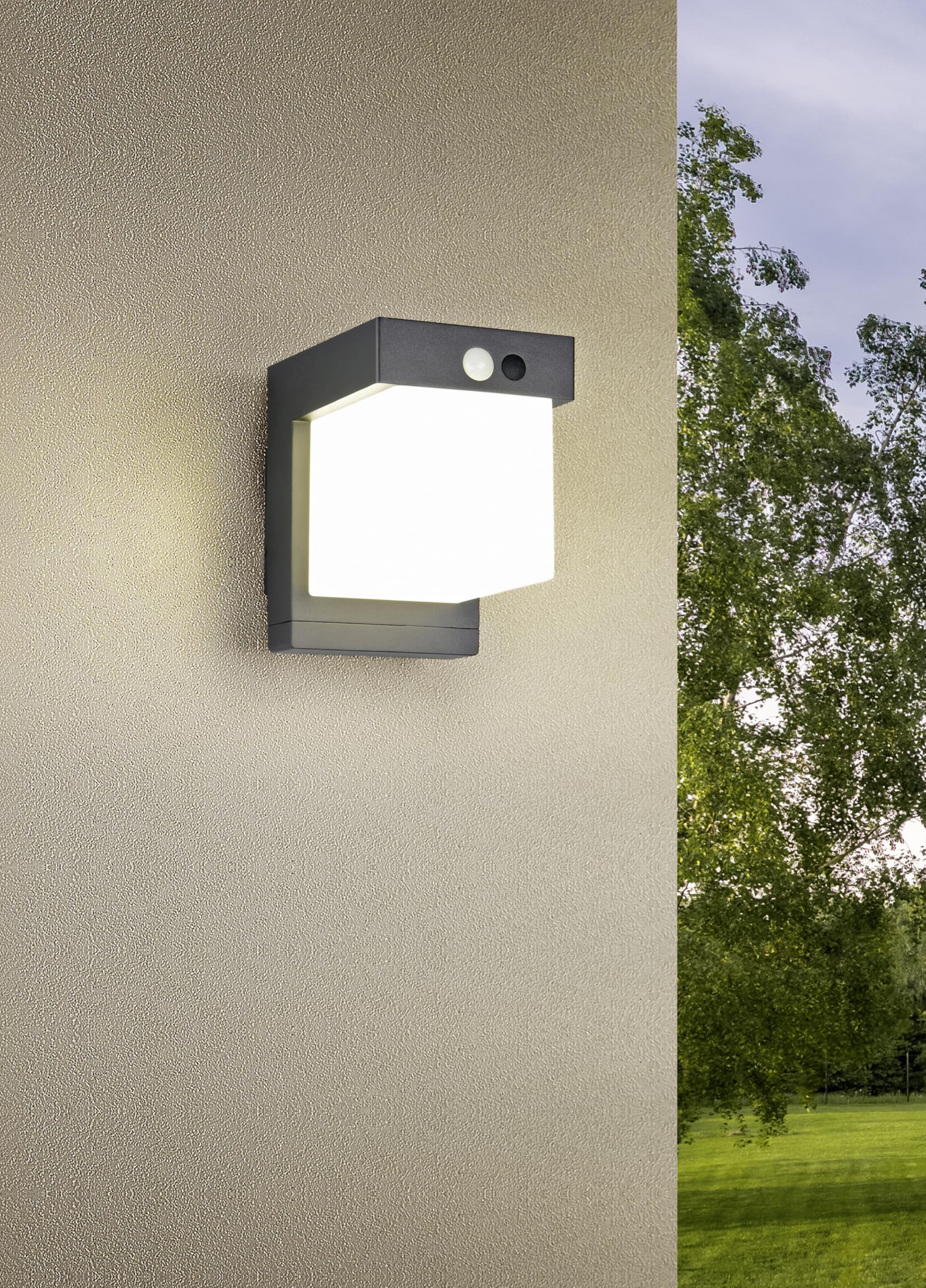 Reality Leuchten LED Hybrid Solar Außen Wandleuchte Colombo R23286132, Metall Schwarz matt, Schirm Kunststoff Weiß, inkl. 5.5 Watt LED, Bewegungssensor, Dämmerungssensor, Orientierungslicht |