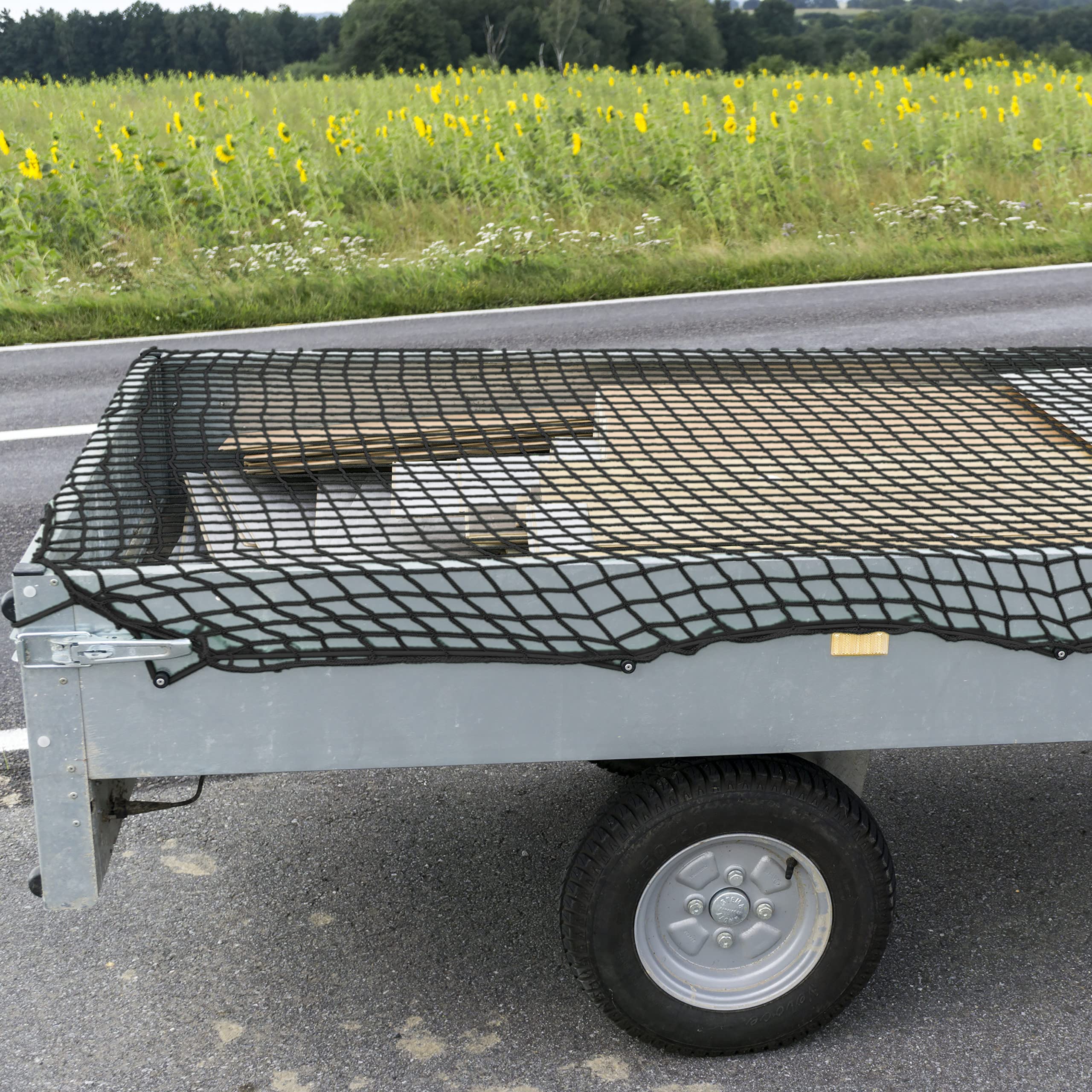 4 x Anhängernetz, Gepäcknetz zur Ladungssicherung, reißfest, flexibel, dehnbar bis 3x2 Meter, Abdecknetz, schwarz