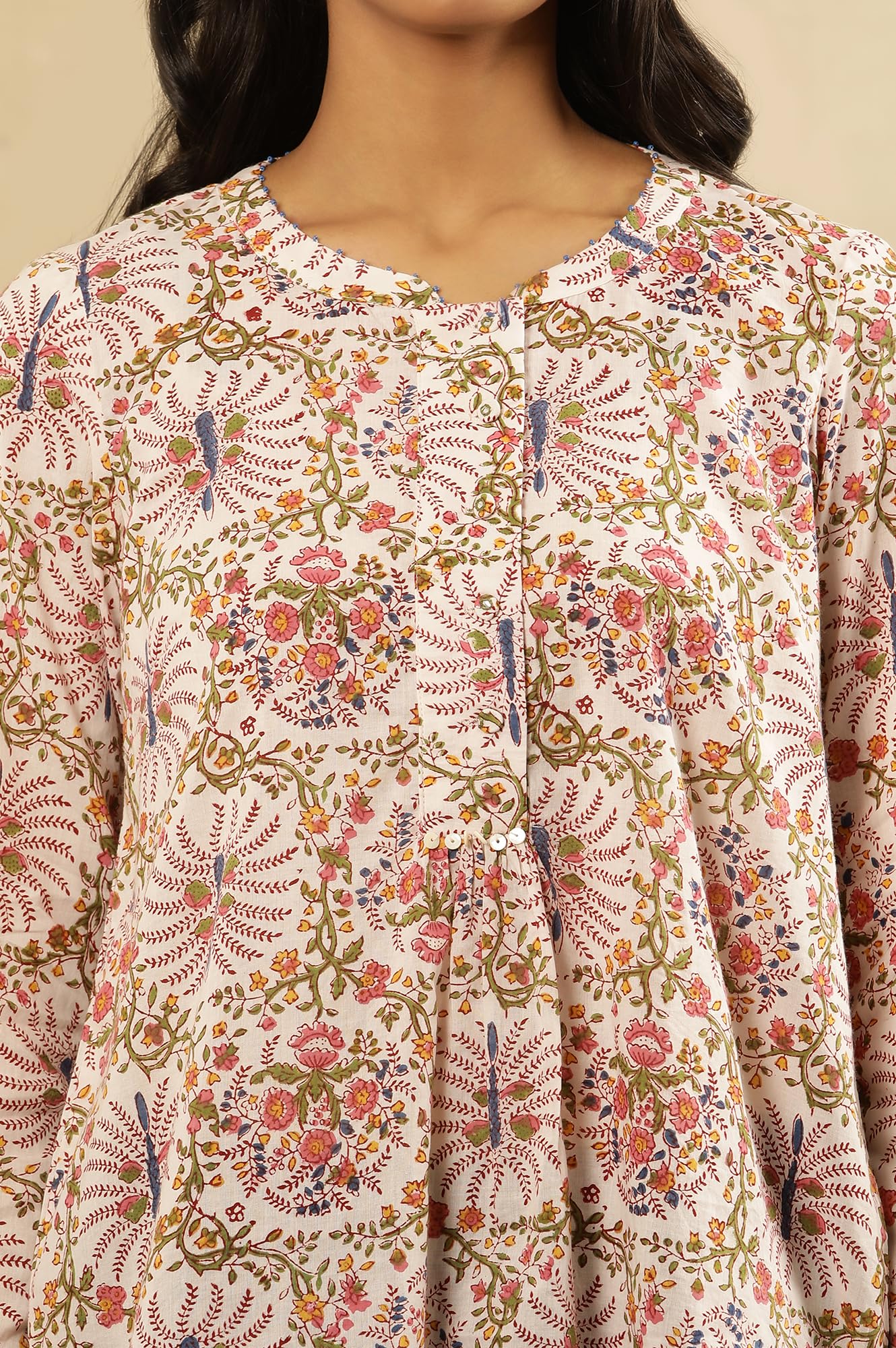 Folksong by W - Top dritto da donna, in cotone, con stampa floreale, colore: bianco