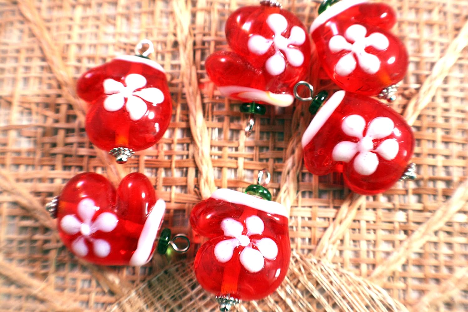 Christmas Mitten Lampwork Glass Bead/Pendant/Charm(Pack of 6 beads)