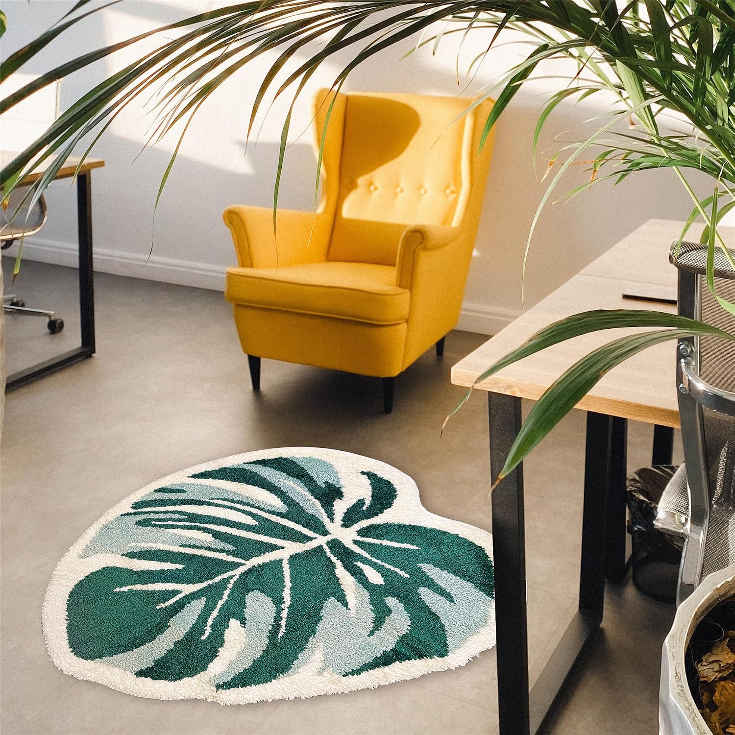 Monstera Leaf Area Tufted Rugs Non Slip Bath Mat Tufted Rug,Ultra Soft Washable Children Play Plant Leaves Shaped Kids Pets Floor Mat Carpet for Bedroom,Living Room Green 1.5'×2'