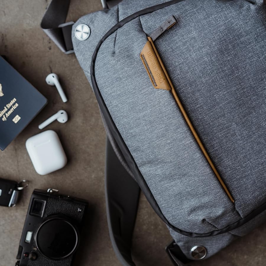 Amazon.com: Peak Design Everyday Sling 6L, Ash, Padded Adjustable