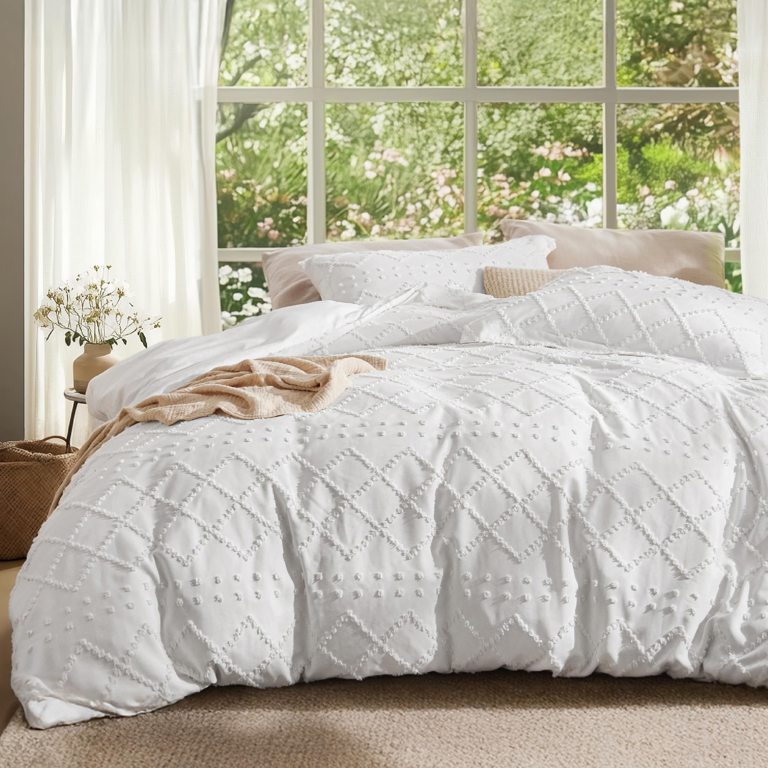Bedsure Boho Duvet Cover Queen Size - White Breathable & Soft Boho Bedding, Machine Washable Comforter Cover for All Seasons, Includes 1 Duvet Cover 90"x90" with 2 Pillow Shams & Zipper Closure