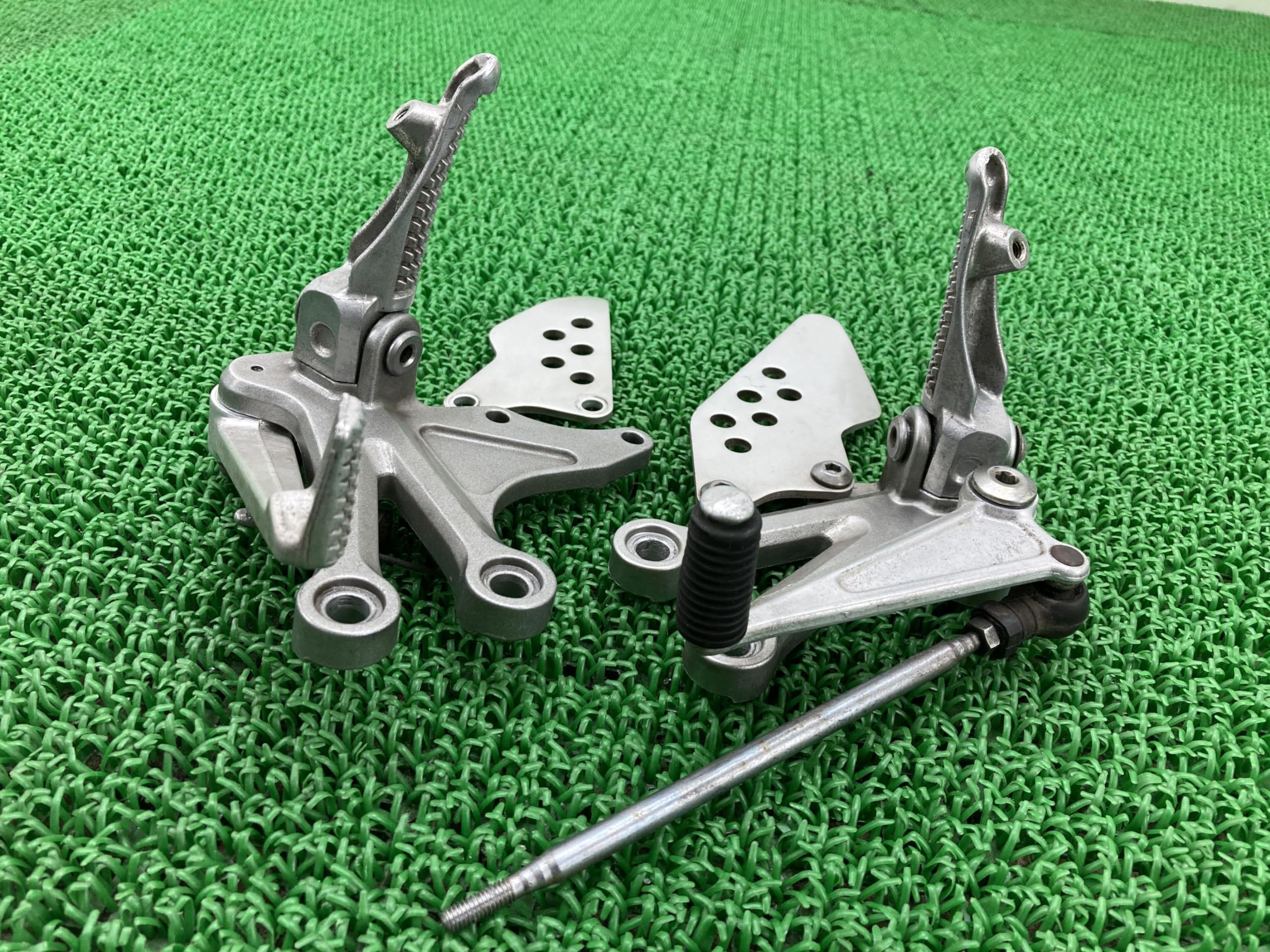 Amazon.co.jp: ZX-10R Step Left and Right 0052/0053 Kawasaki