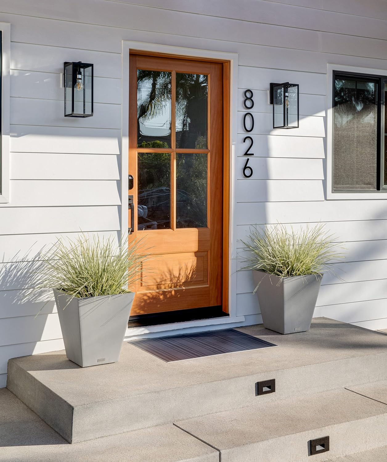 Veradek Pure Series Nobleton Plastic Planter - Large Pots for Indoor or Outdoor Porch/Patio | Durable All-Weather Use with Drainage Holes | Modern Planter Décor for Flowers, Shrubs, Trees