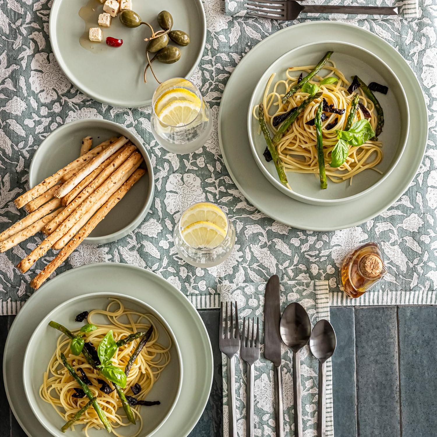 over&back Stackable Dinner Bowl Set - Stoneware Dishes - Comes with 4 Dinner Bowls - All-Occasion Place Settings Perfect for Pasta, Salads, Snacks - 8.3" x 8.3" x 1.9" - 40oz - Semi-Matte Sage