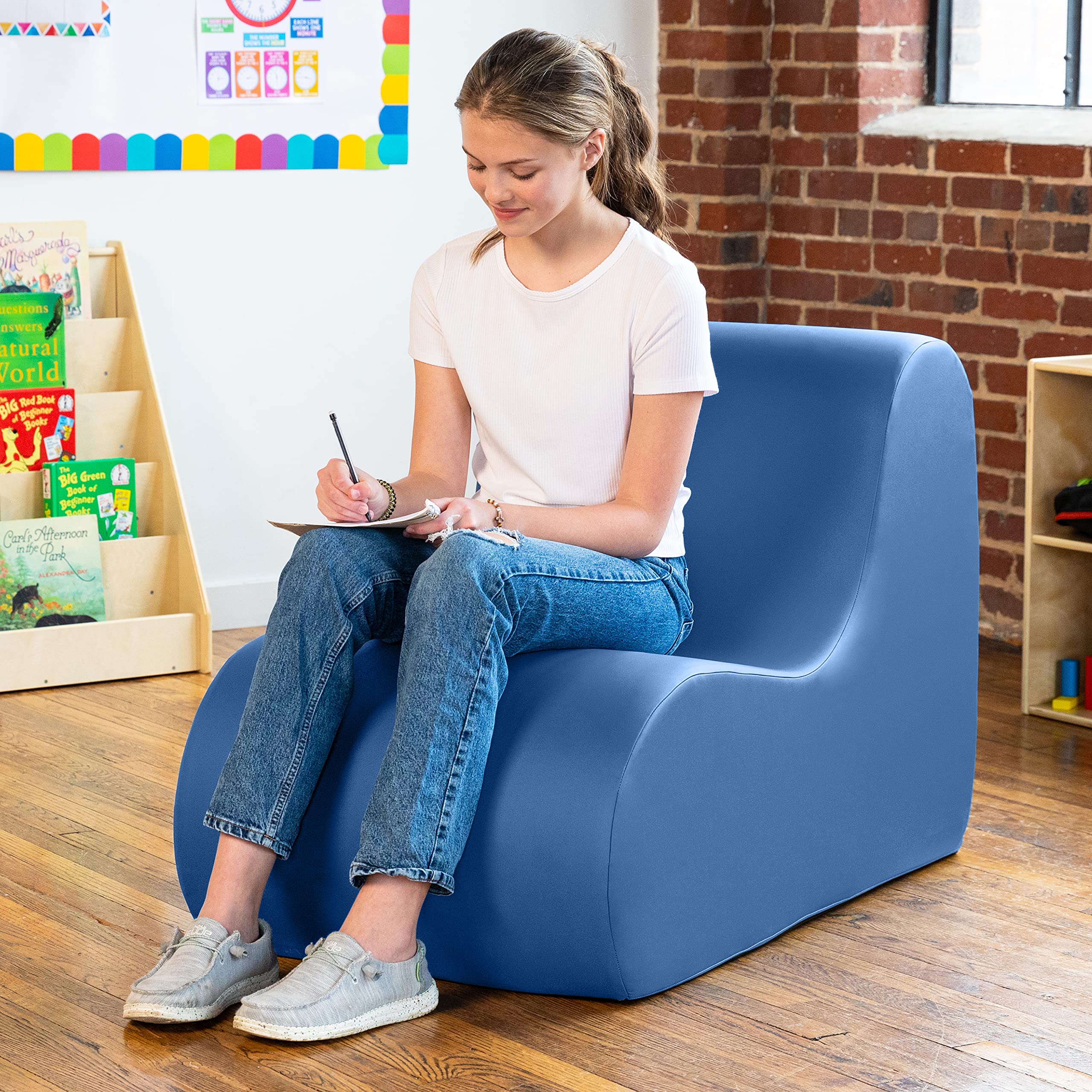 Amazon.com: Jaxx Midtown Large Classroom Soft Foam Chair - Premium Amazon.com: Jaxx Midtown Large Classroom Soft Foam Chair - Premium