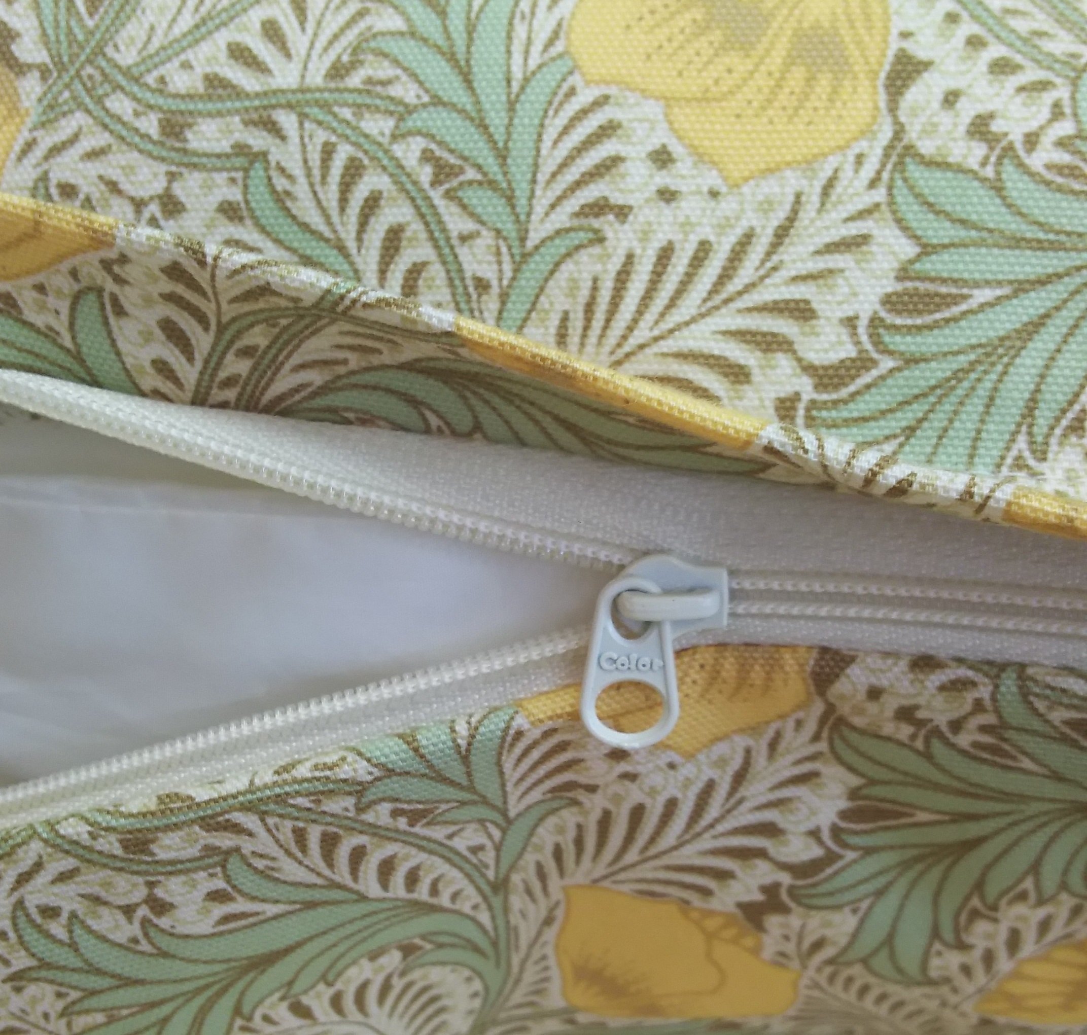 Amazon.co.jp: クッションカバー FABRIC'Sファブリックス 花柄