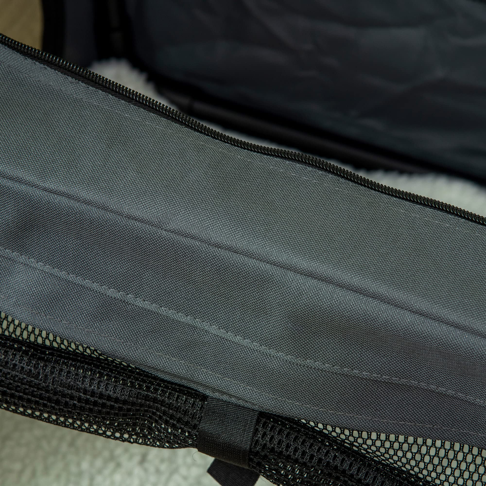 PawHut Hundetasche Hundebox mit Meshfenster, 60 x 42 x 42 cm Katzentransportbox mit Kissen, Griffen, Transportbox, Transporttasche für Hunde bis 4 kg, Oxford, Grau