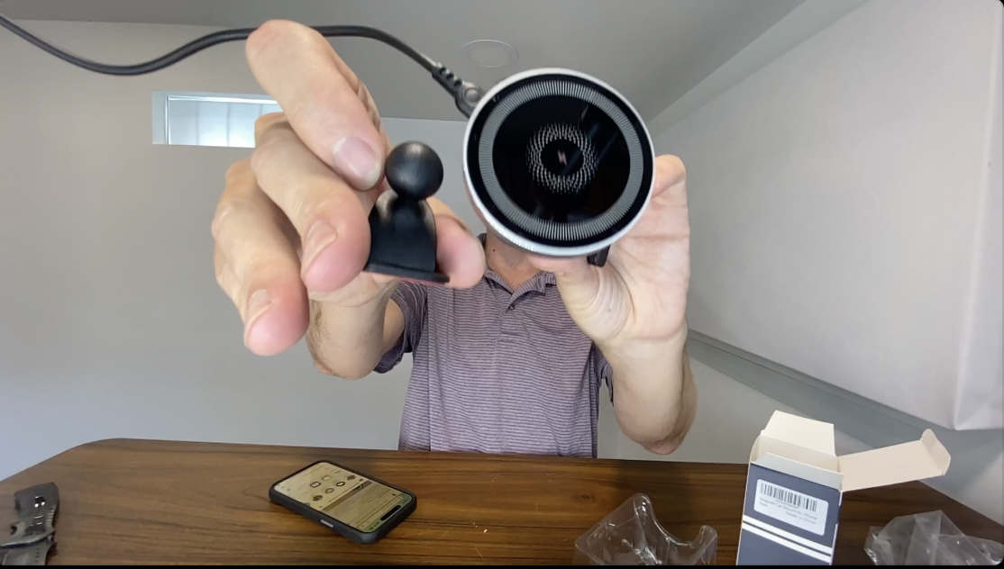Best Magnetic iPhone Charger? | Mankiw MagSafe Car Mount
