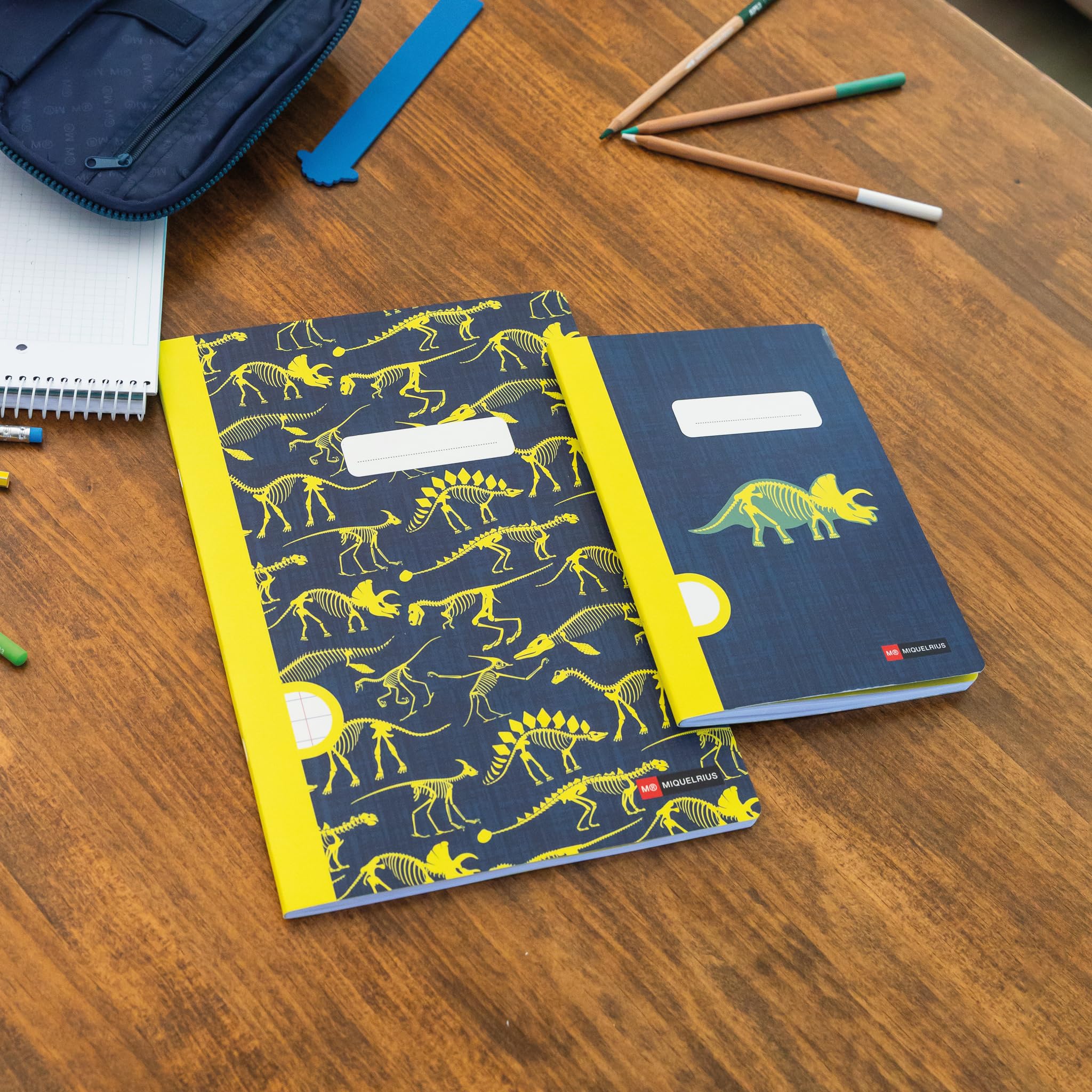 Miquelrius - Cahier agrafé A5 ligné, 48 feuilles papier extra opaque 70 g/m², reliure agrafée, couverture cartonnée plastifiée, garde imprimée, espace pour le nom, Raptor - 5