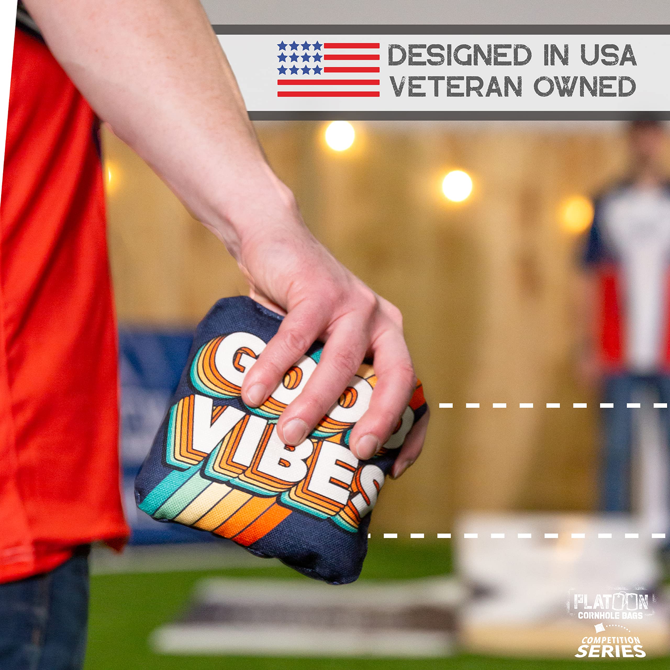 Play Platoon Competition Cornhole - Set di 8 sacchetti per fagioli a doppia faccia e appiccicosi per difesa a pois Pro per mais, in resina composita, con motivo "Good Vibes & Chill"