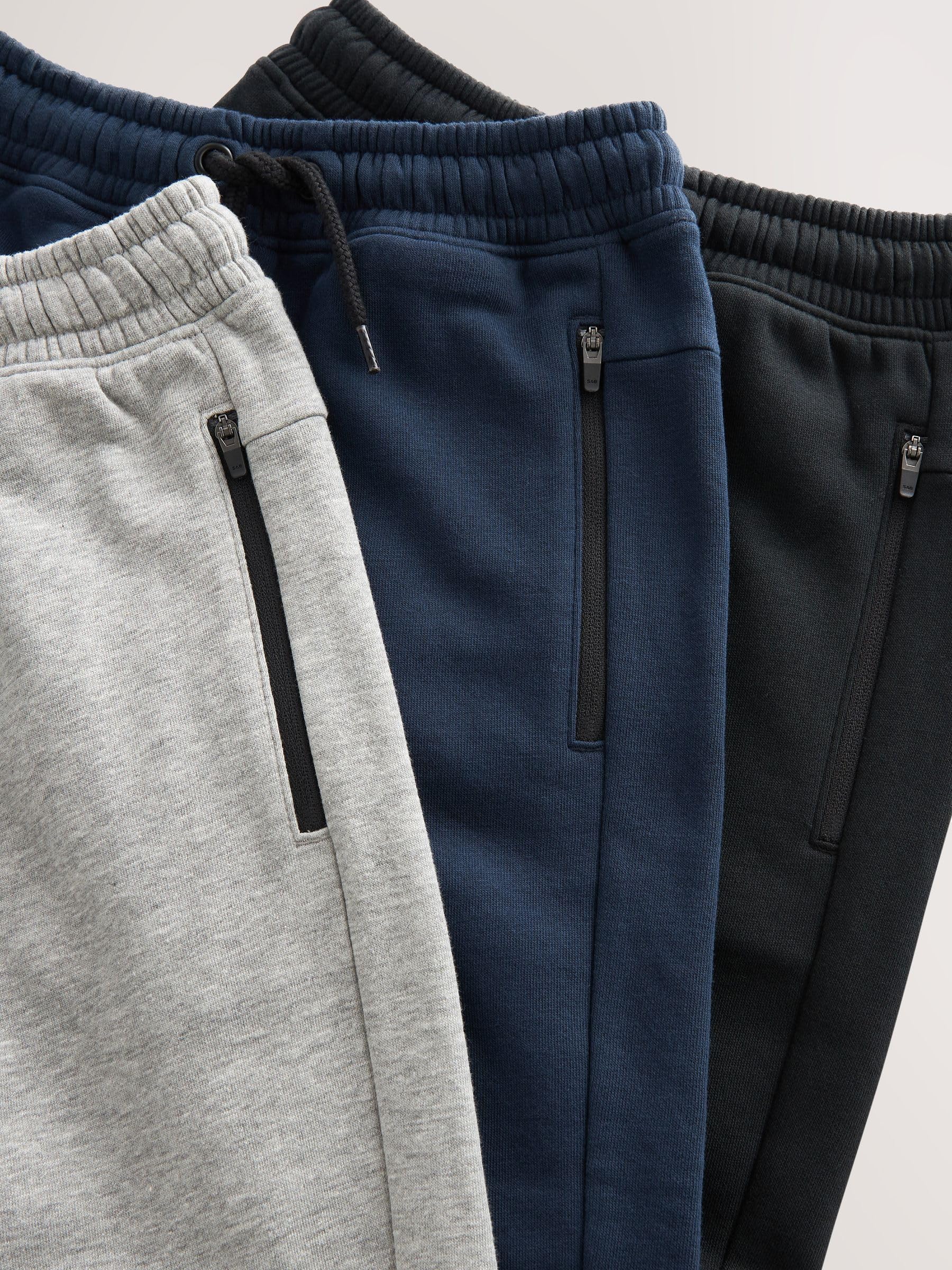 NEXT Jungen Slim Fit Jogginghosen mit Reißverschluss, 3er-Pack 98-176