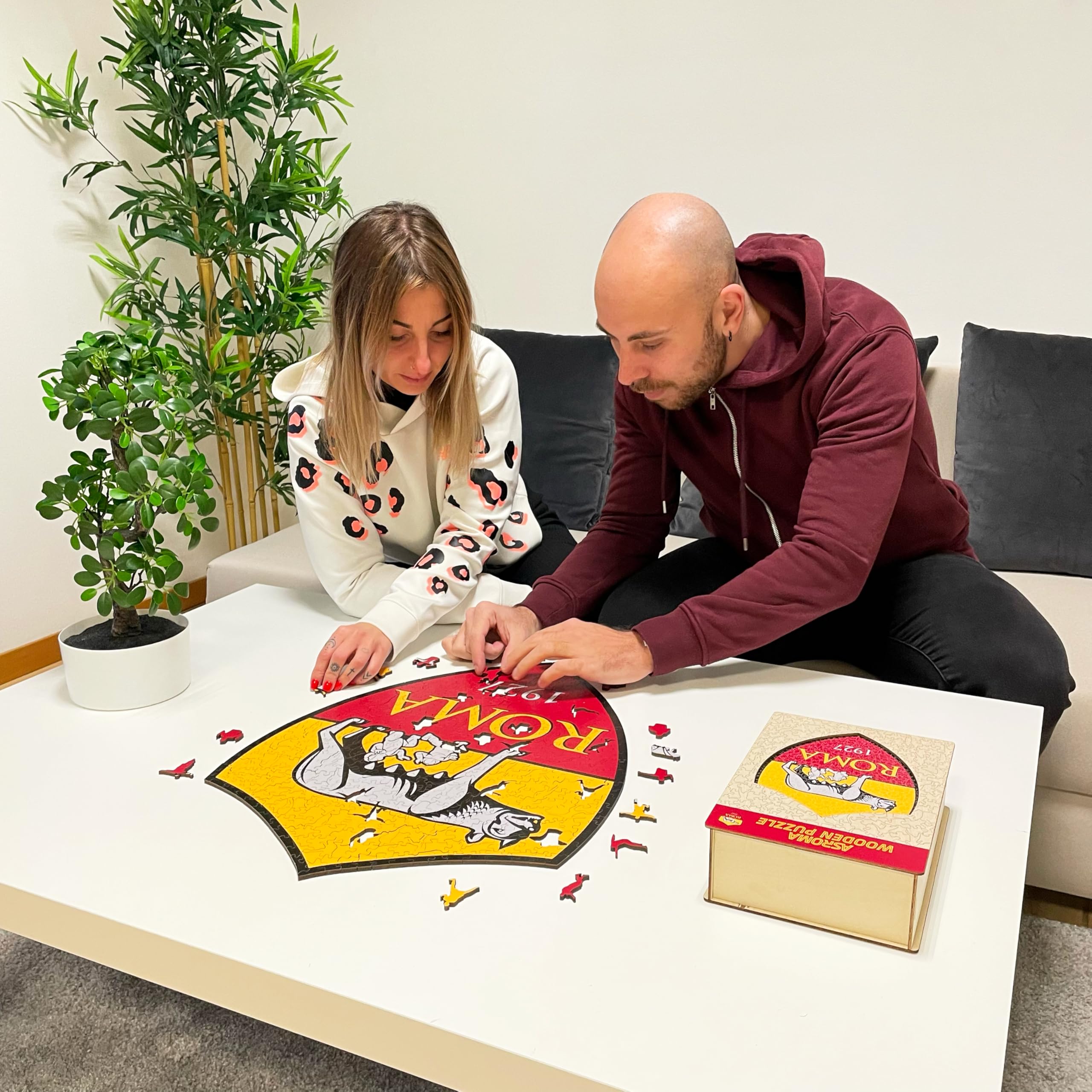 Iconic Puzzles, Roma Logo, Prodotto ufficiale, Puzzle di Legno per Adulti e Bambini, Legno 100% Sostenibile, Taglia M, 270 Pezzi