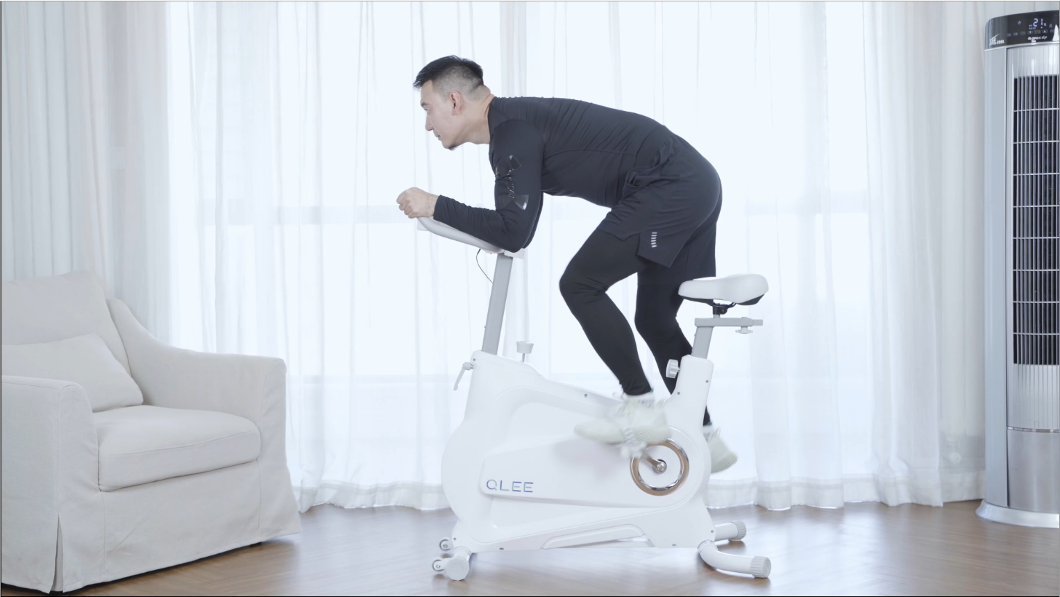 Amazon.co.jp: QLEE 第7世代フィットネスバイク 【ZWIFT アプリ連動 