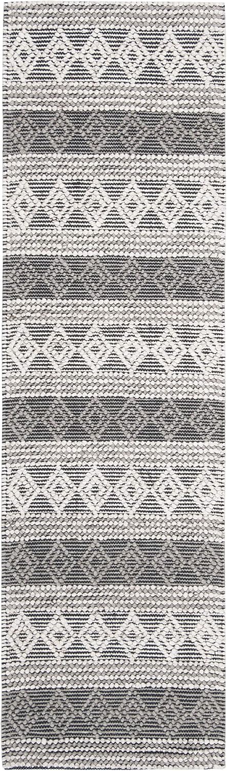 SAFAVIEH Natura Collection Runner Rug - 2'3" x 8', Silver, Handmade Moroccan Boho Wool & Viscose, Ideal for High Traffic Areas in Living Room, Bedroom (NAT316G)