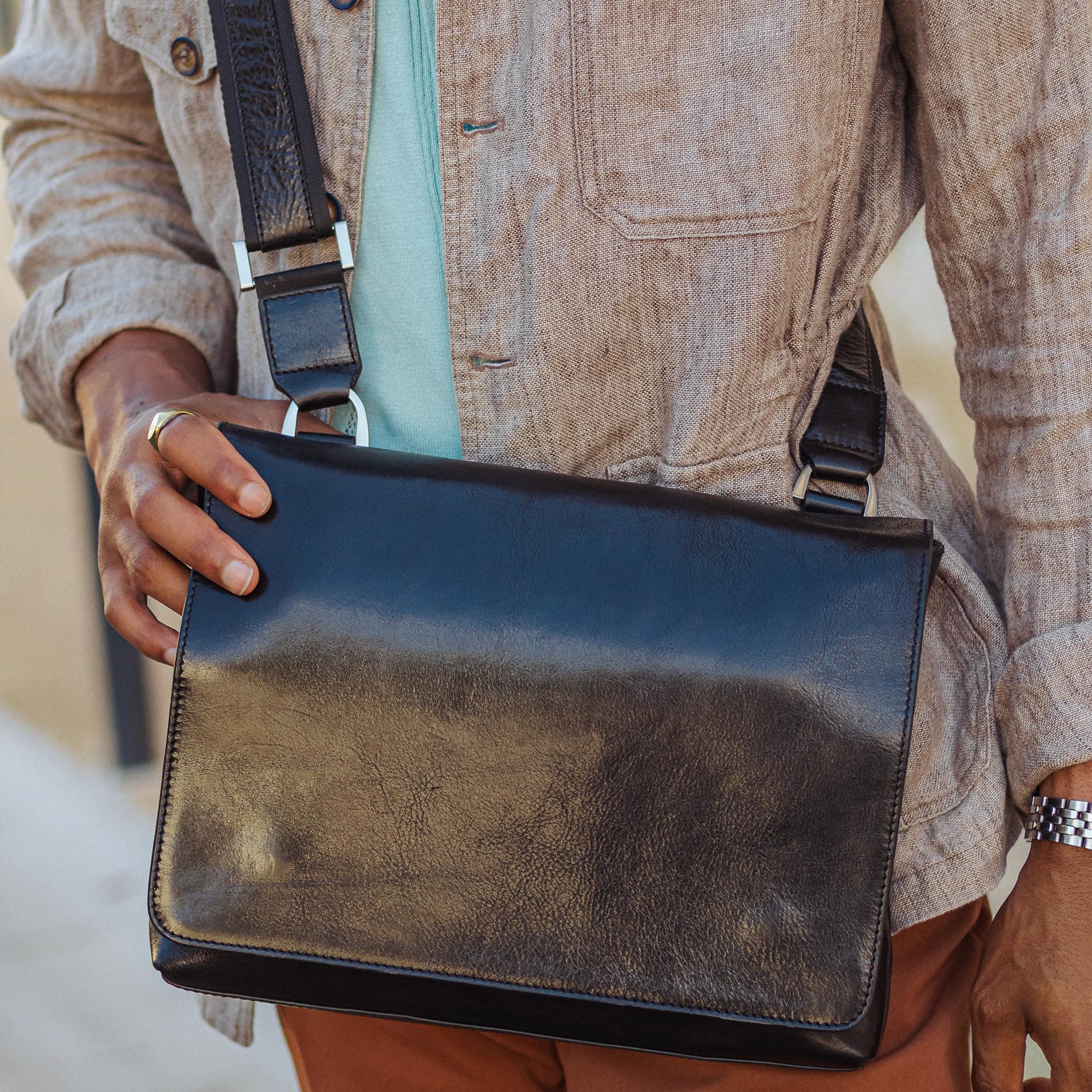 Time Resistance Borsa Messenger - Borsa a Tracolla in Pelle con Tracolla Regolabile
