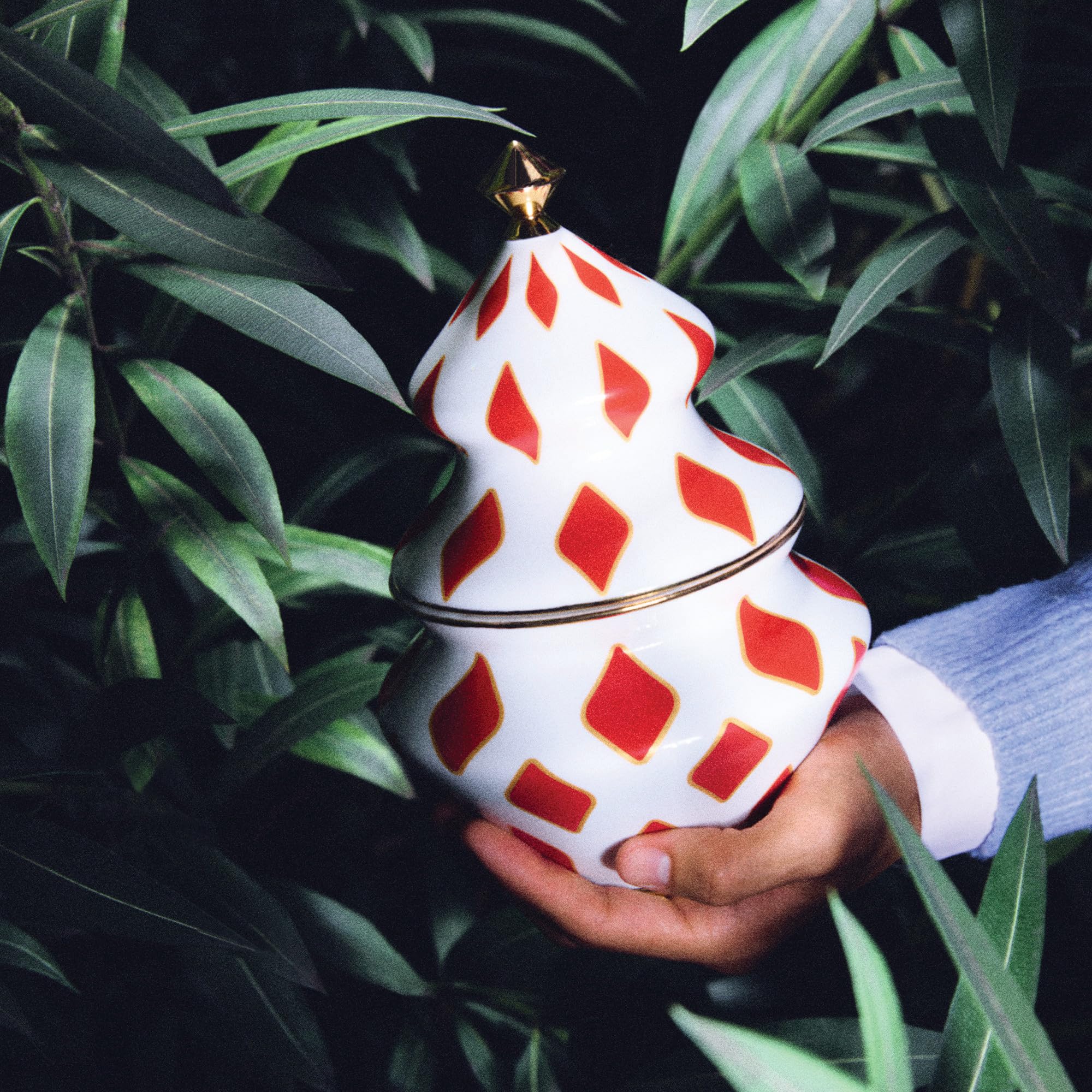 Alessi Delight NZ03 - Contenitore Natalizio per Dolci in Porcellana, Rosso, Bianco e Oro