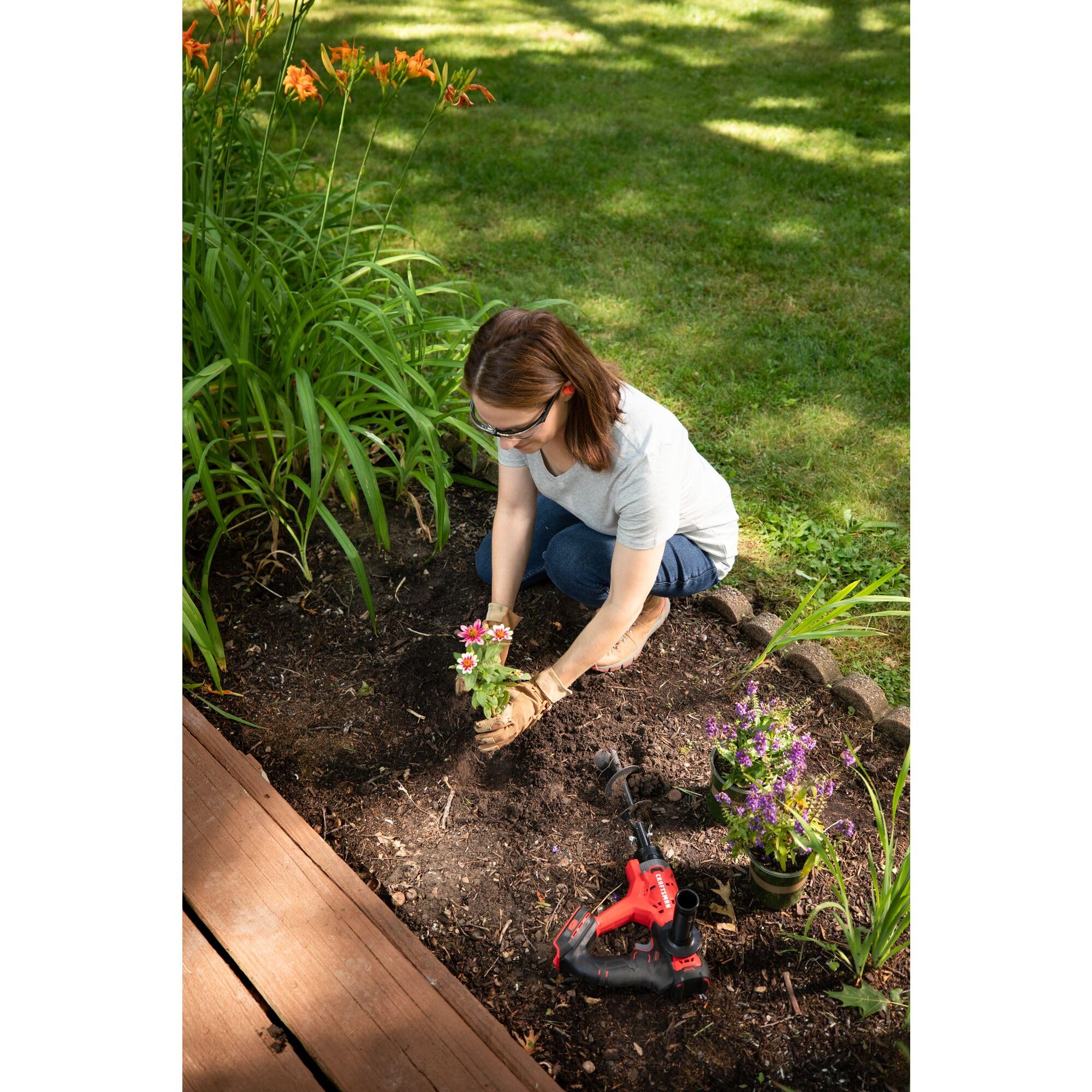 Craftsman V20* Kit de Herramientas de jardín Multiusos inalámbrico (1.5Ah) (CMCA320C1)