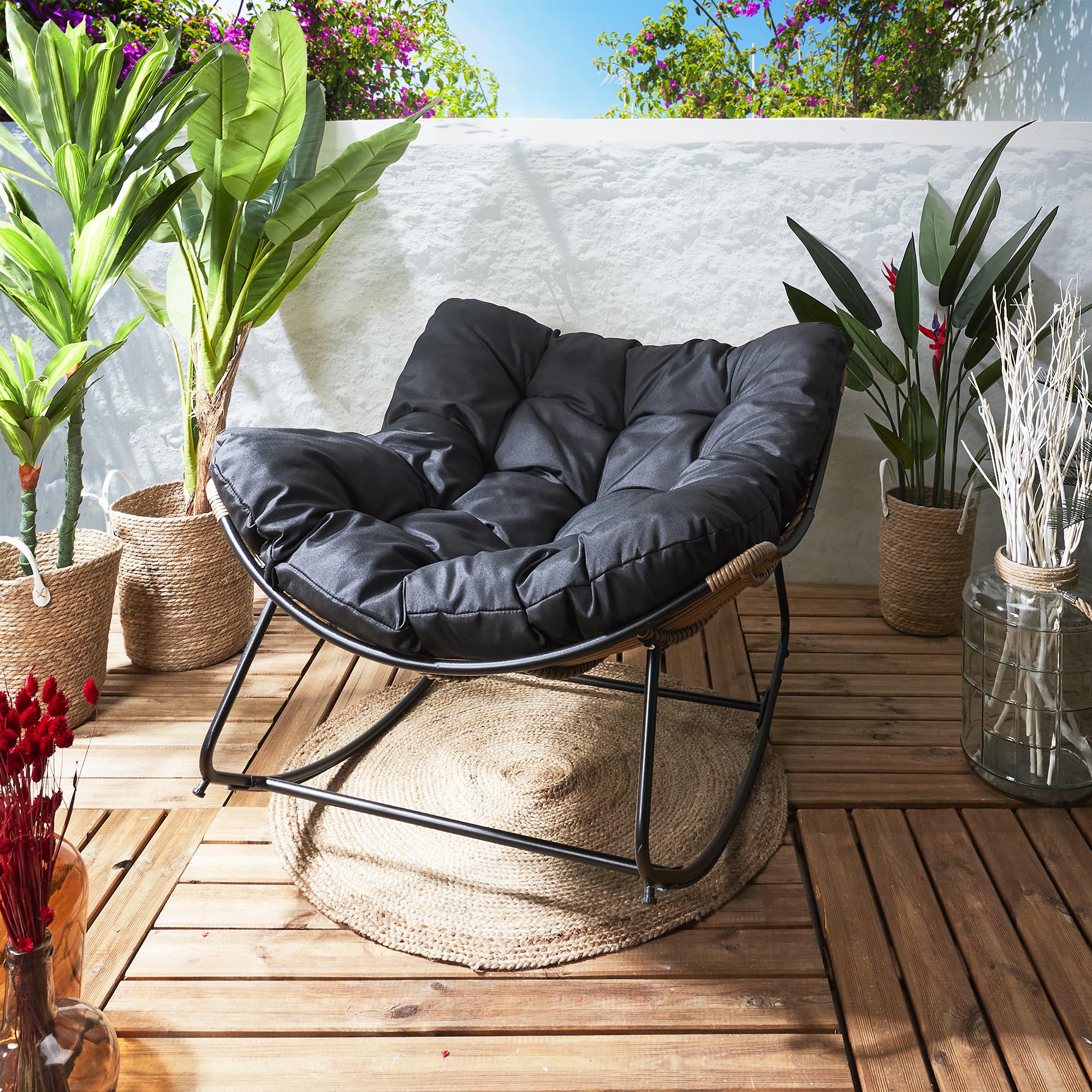 HOME DECO FACTORY, Fauteuil de Jardin à Bascule, Tulum, en Fer, Fauteuil Oeuf à Bascule de Jardin, Assise Capitonnée, Effet rotin résistant aux UV, Noir | Fer, fauteuil de jardin à bascule Tulum, assise œuf capitonnée, jardin ou terrasse, noir