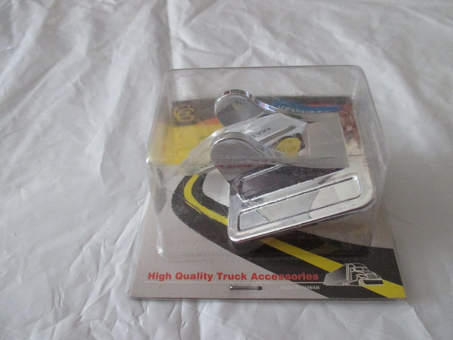 GG Grand General 96003 Chrome Plastic Switch Guard with 5th Wheel, Kenworth 2002 Up