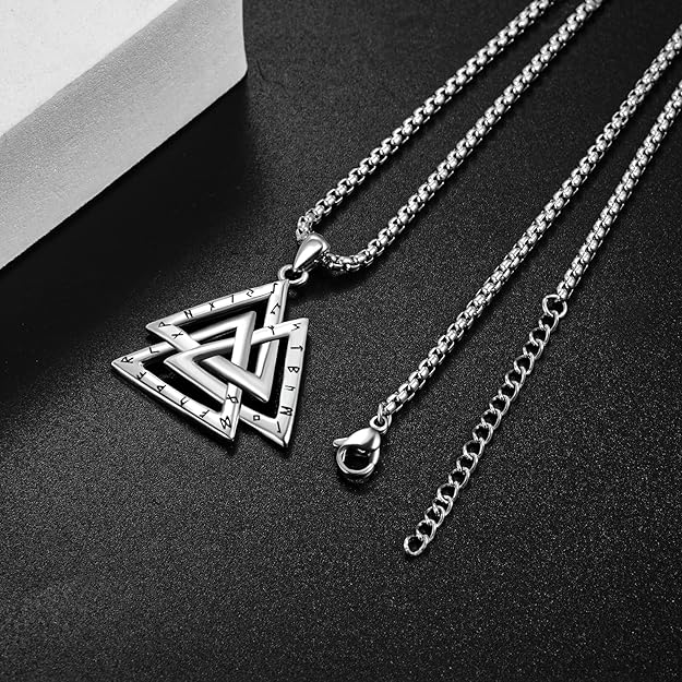 Collar Valknut