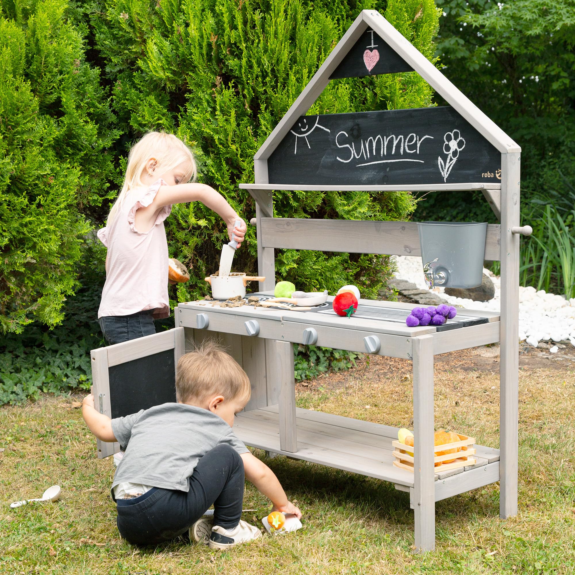 roba Cocina para Niños con Diseño de Casa - Cocinita de Juego Funcional para Exteriores con Accesorios - Madera Maciza Certificada FSC - Gris Esmaltado